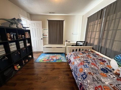 Tiny photo for 1157 E CHOKEBERRY DR, Saint George, UT 84790 (MLS # 26-267751)