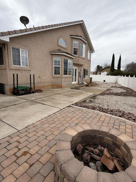 Tiny photo for 1157 E CHOKEBERRY DR, Saint George, UT 84790 (MLS # 26-267751)