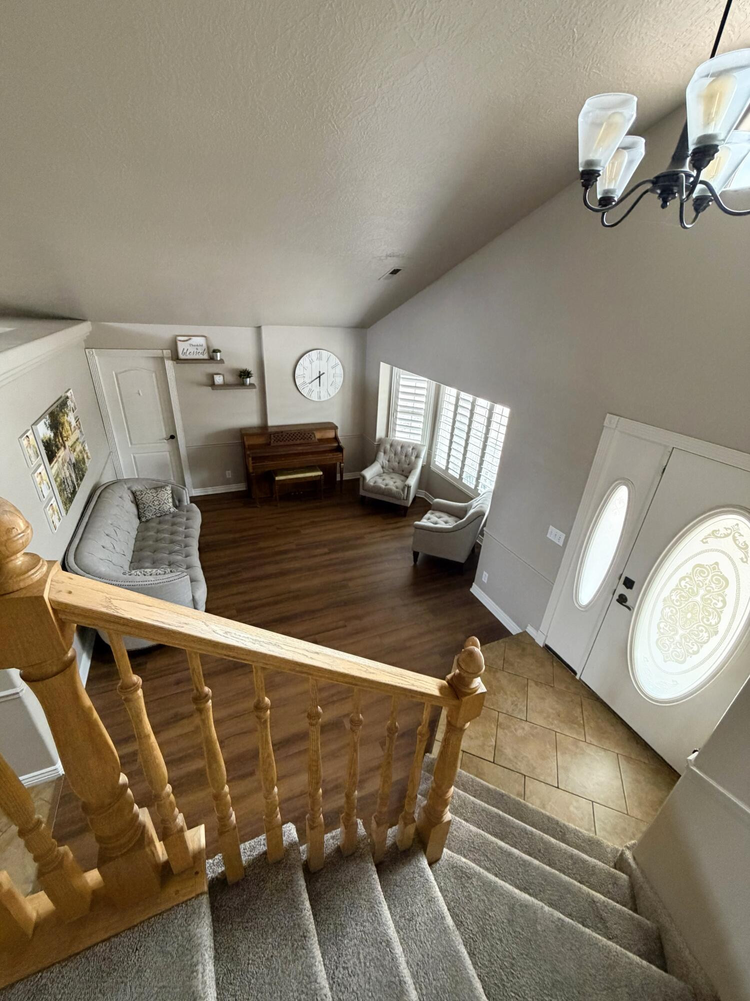 BLOOMINGTON HILLS - Residential