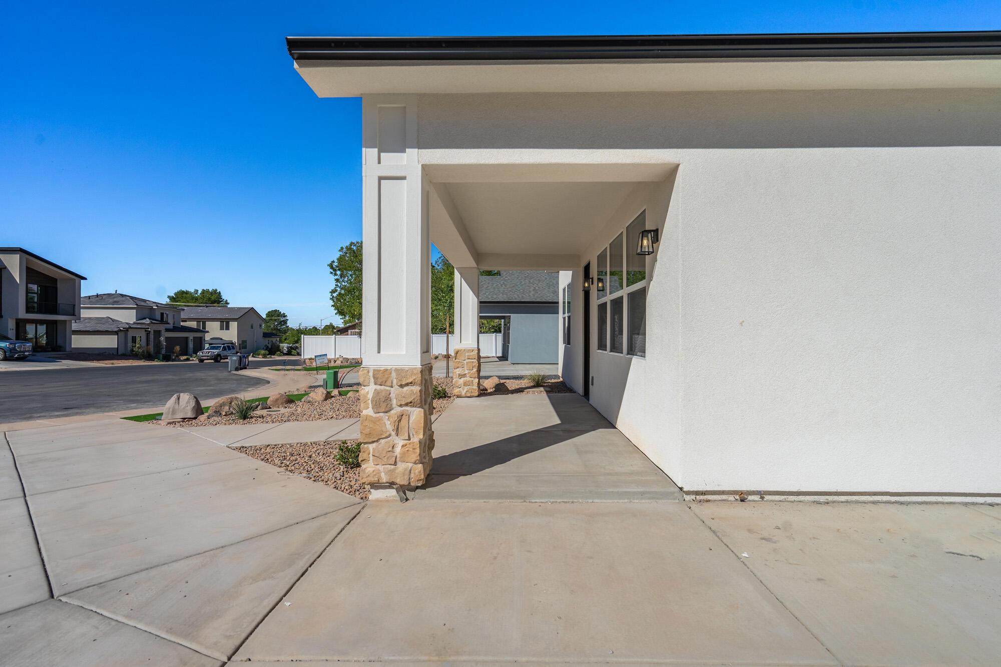 EVES GARDEN - Residential