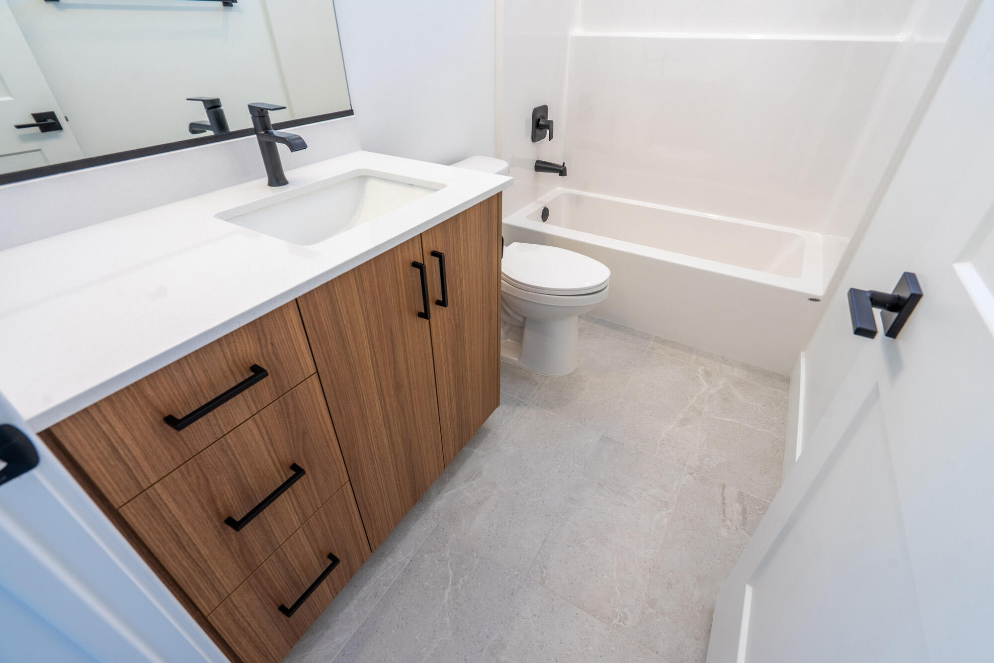 EVES GARDEN - Residential