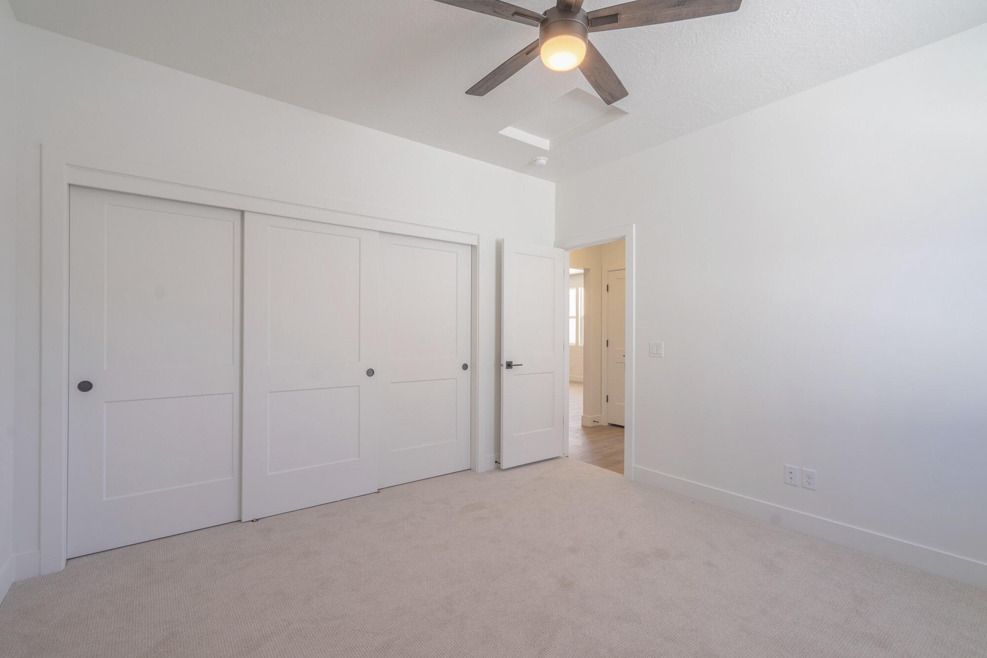 EVES GARDEN - Residential