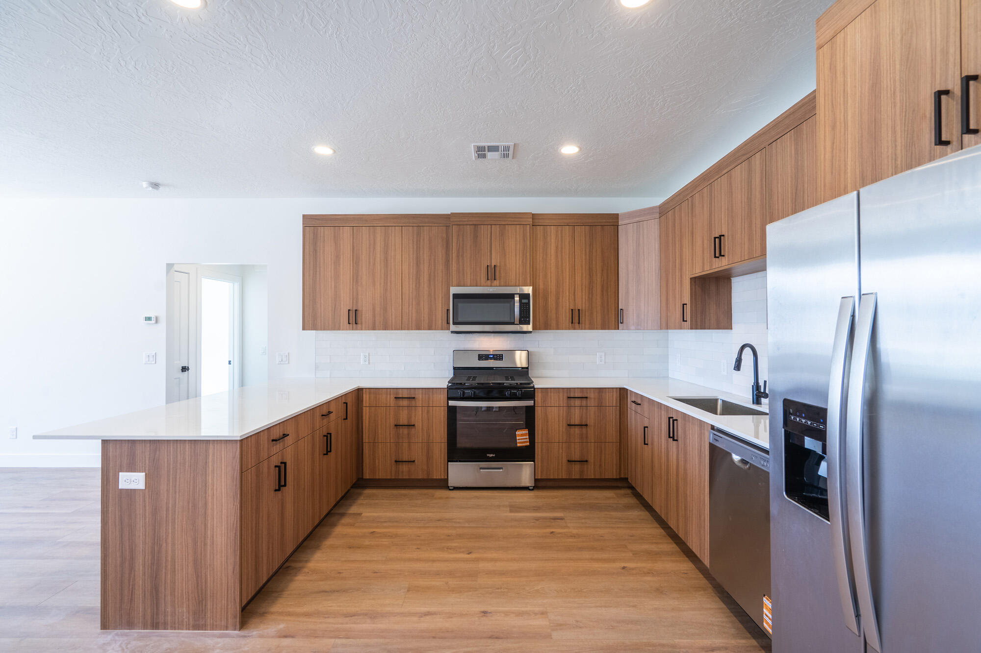 EVES GARDEN - Residential