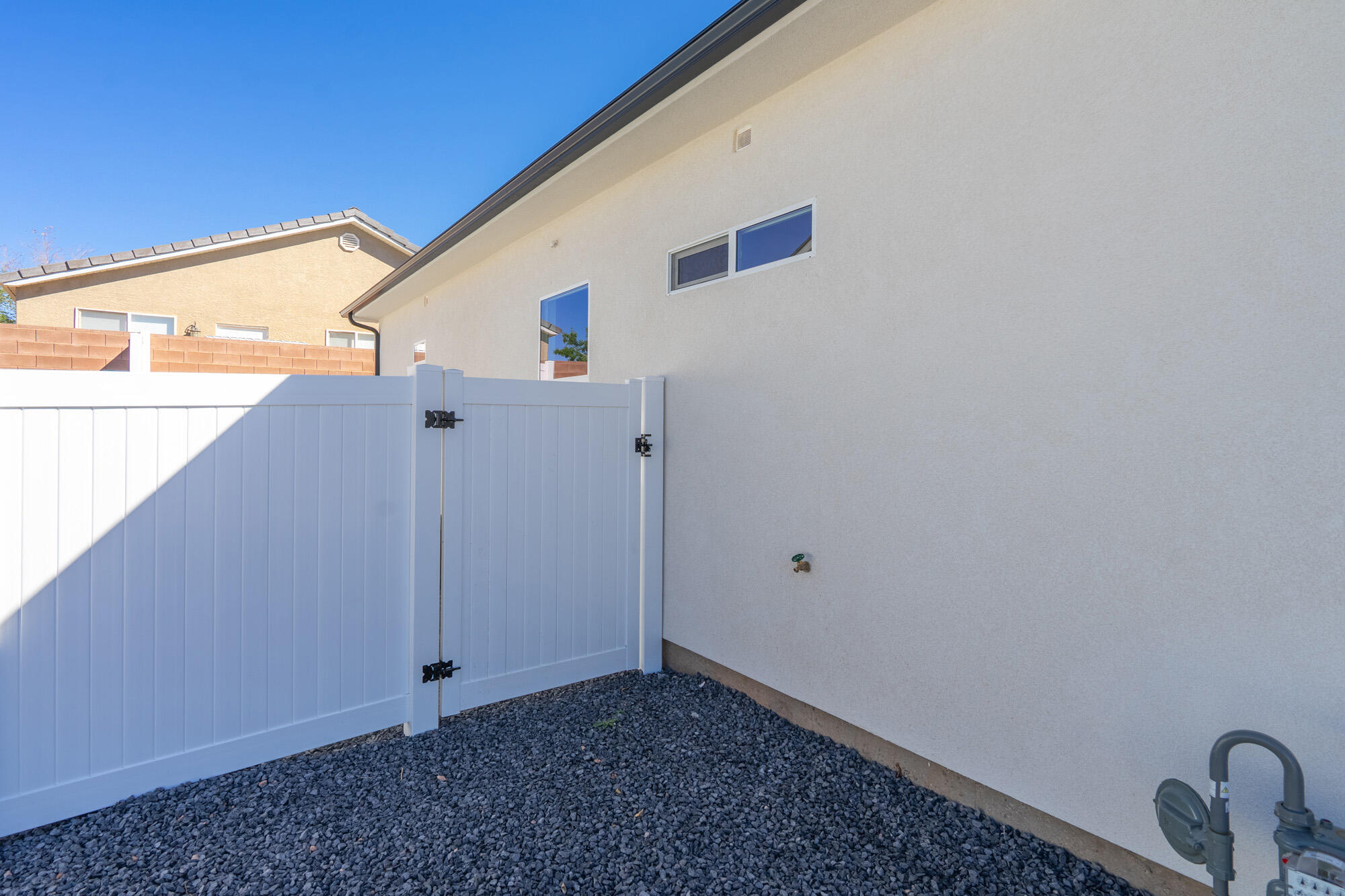 EVES GARDEN - Residential