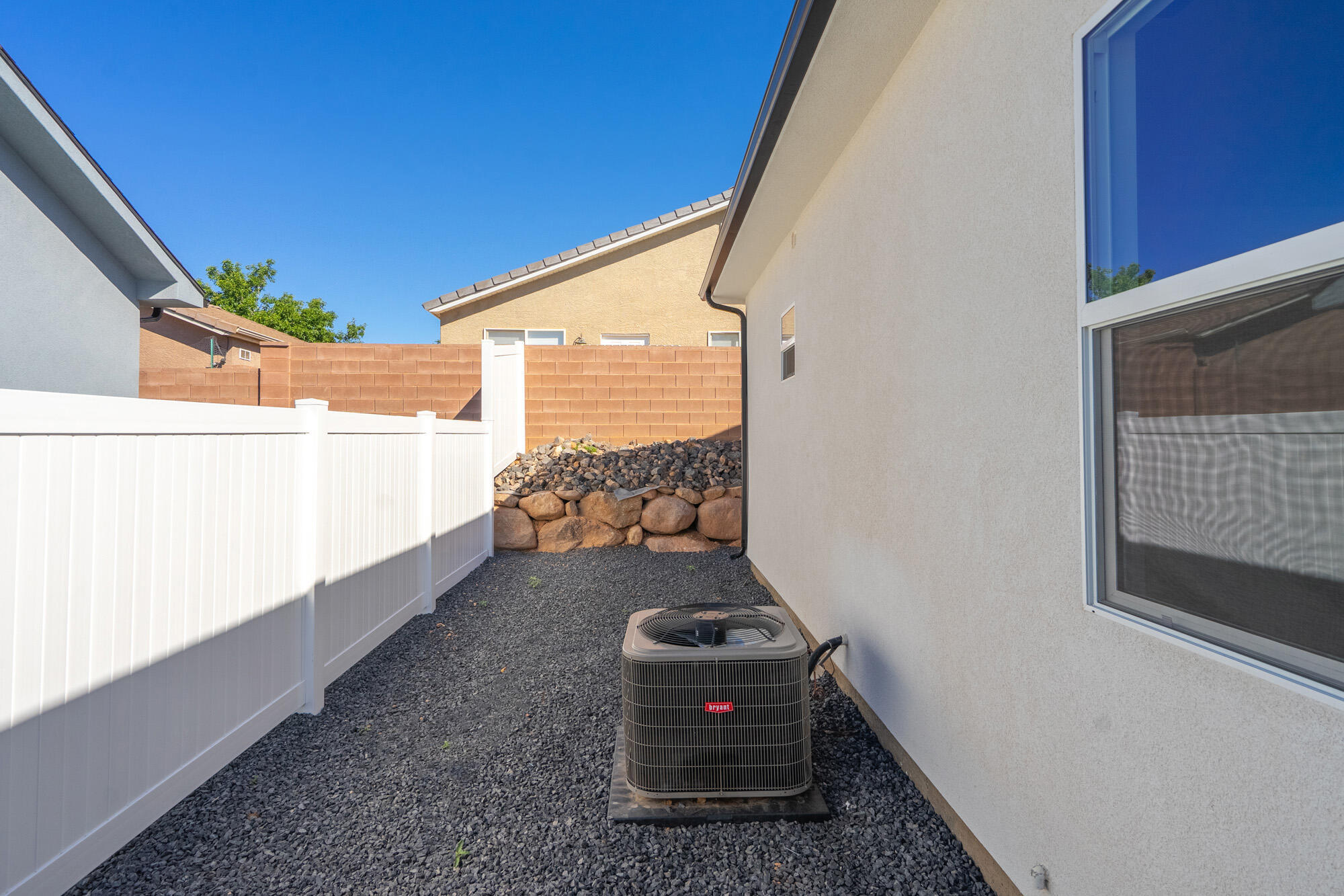 EVES GARDEN - Residential