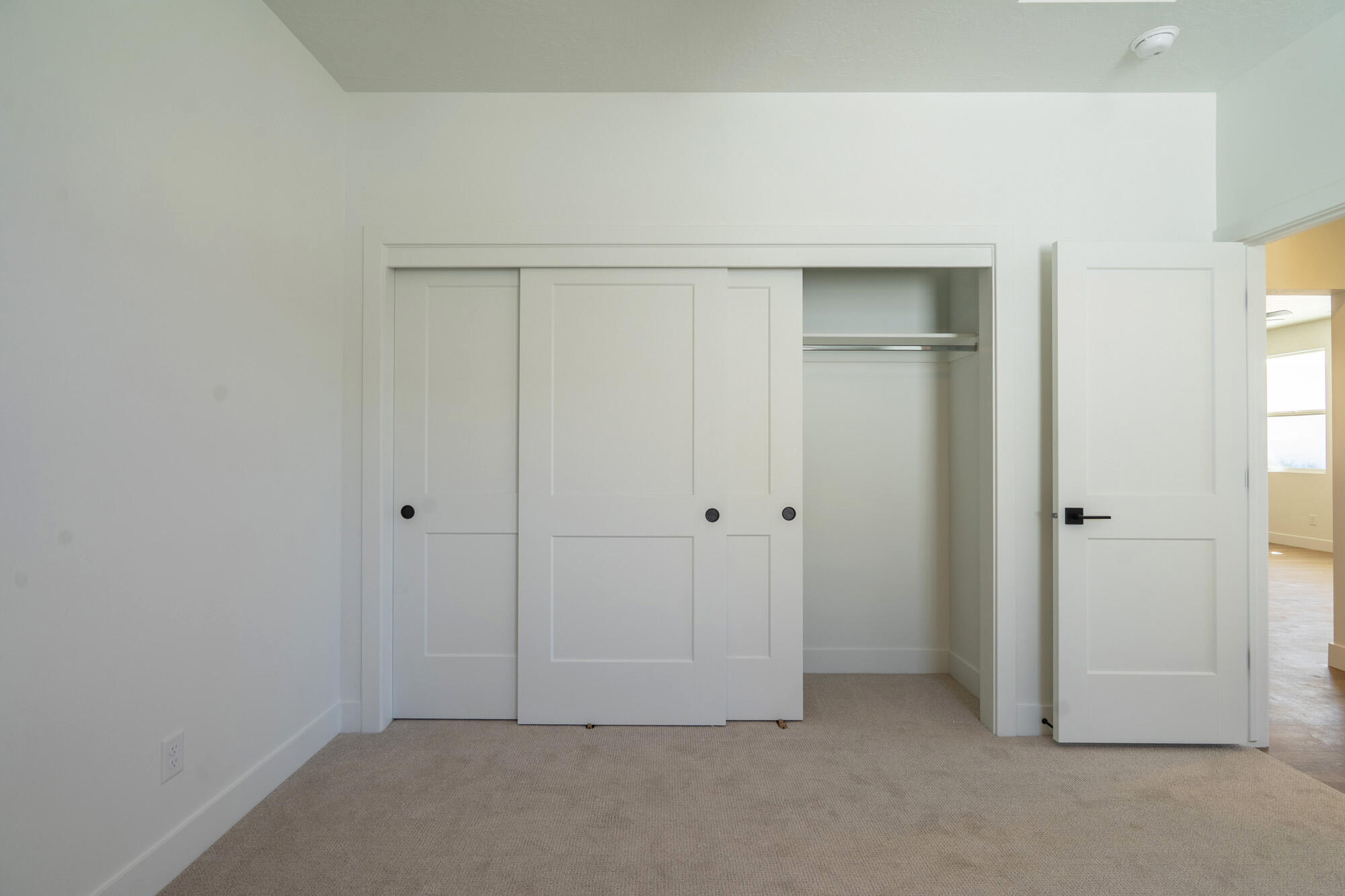 EVES GARDEN - Residential