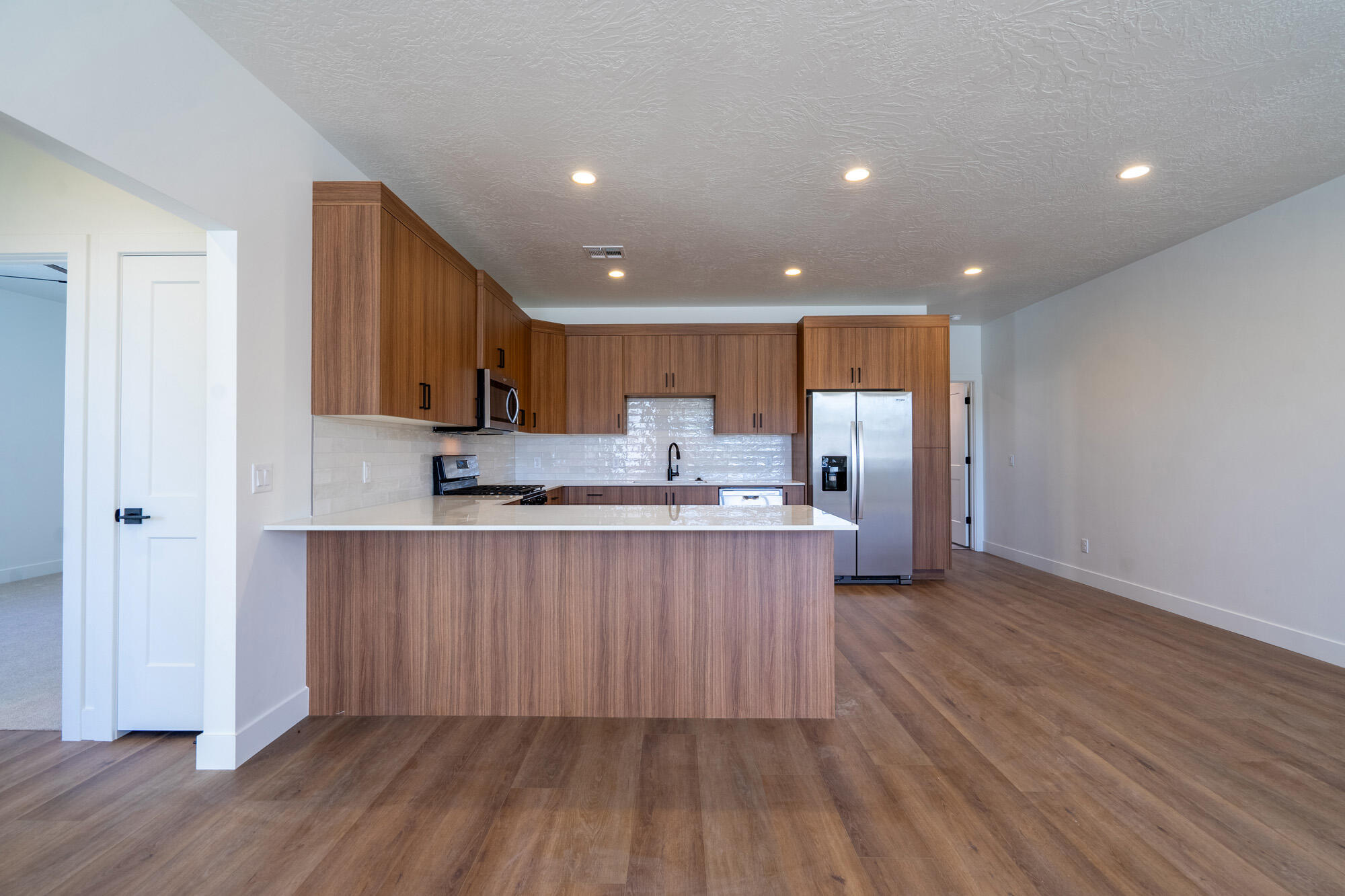 EVES GARDEN - Residential