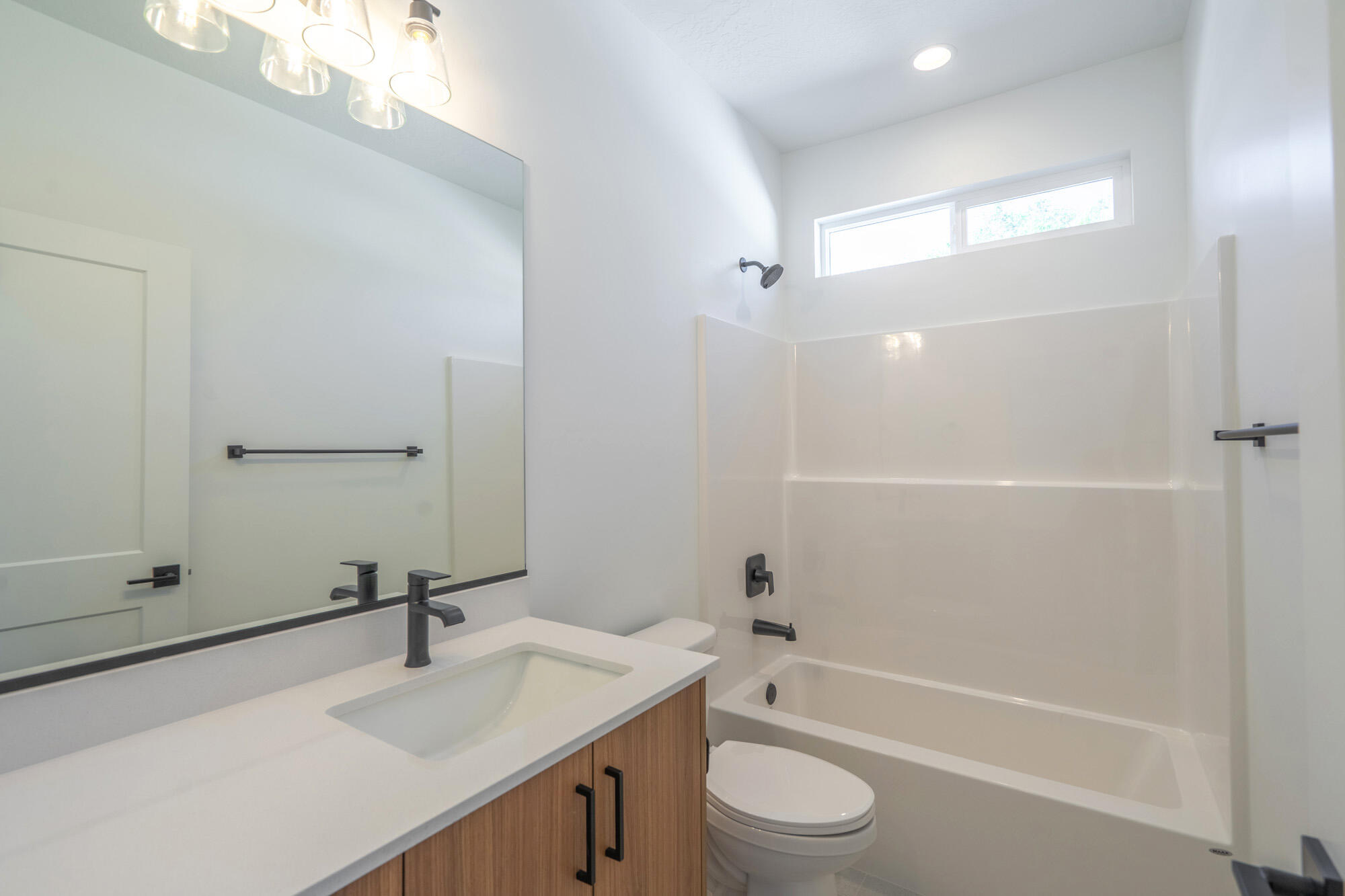 EVES GARDEN - Residential