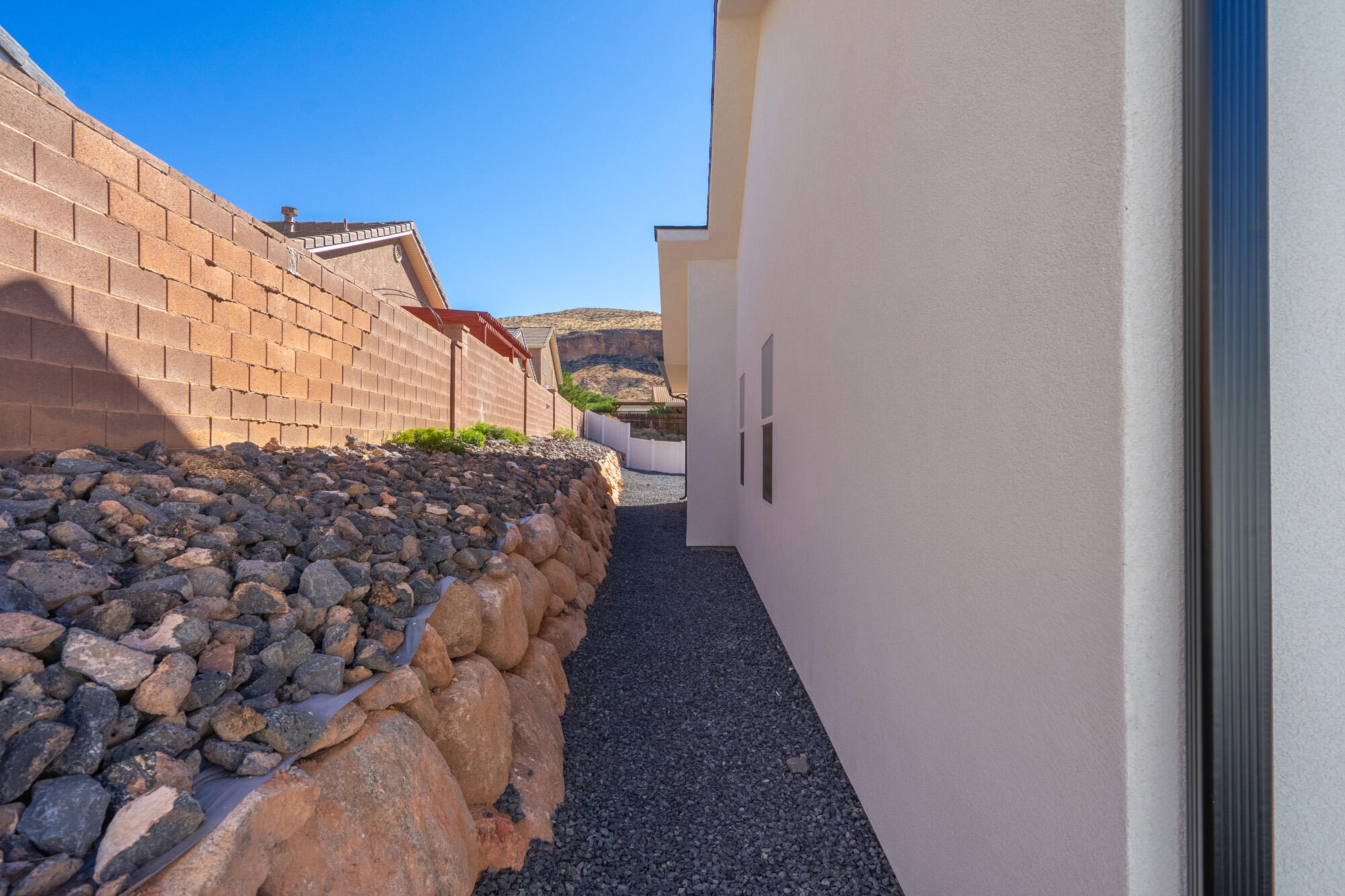 EVES GARDEN - Residential