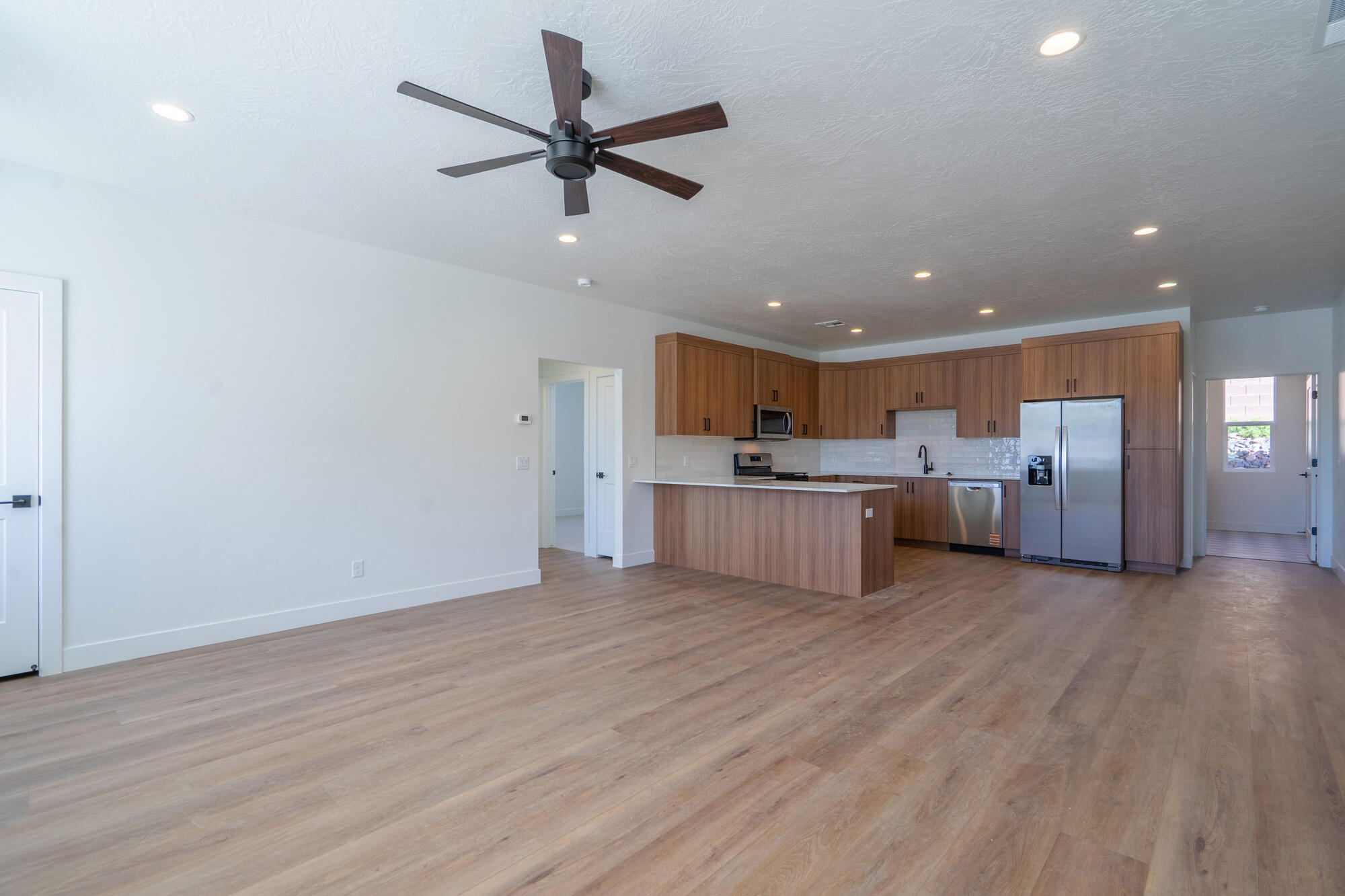 EVES GARDEN - Residential