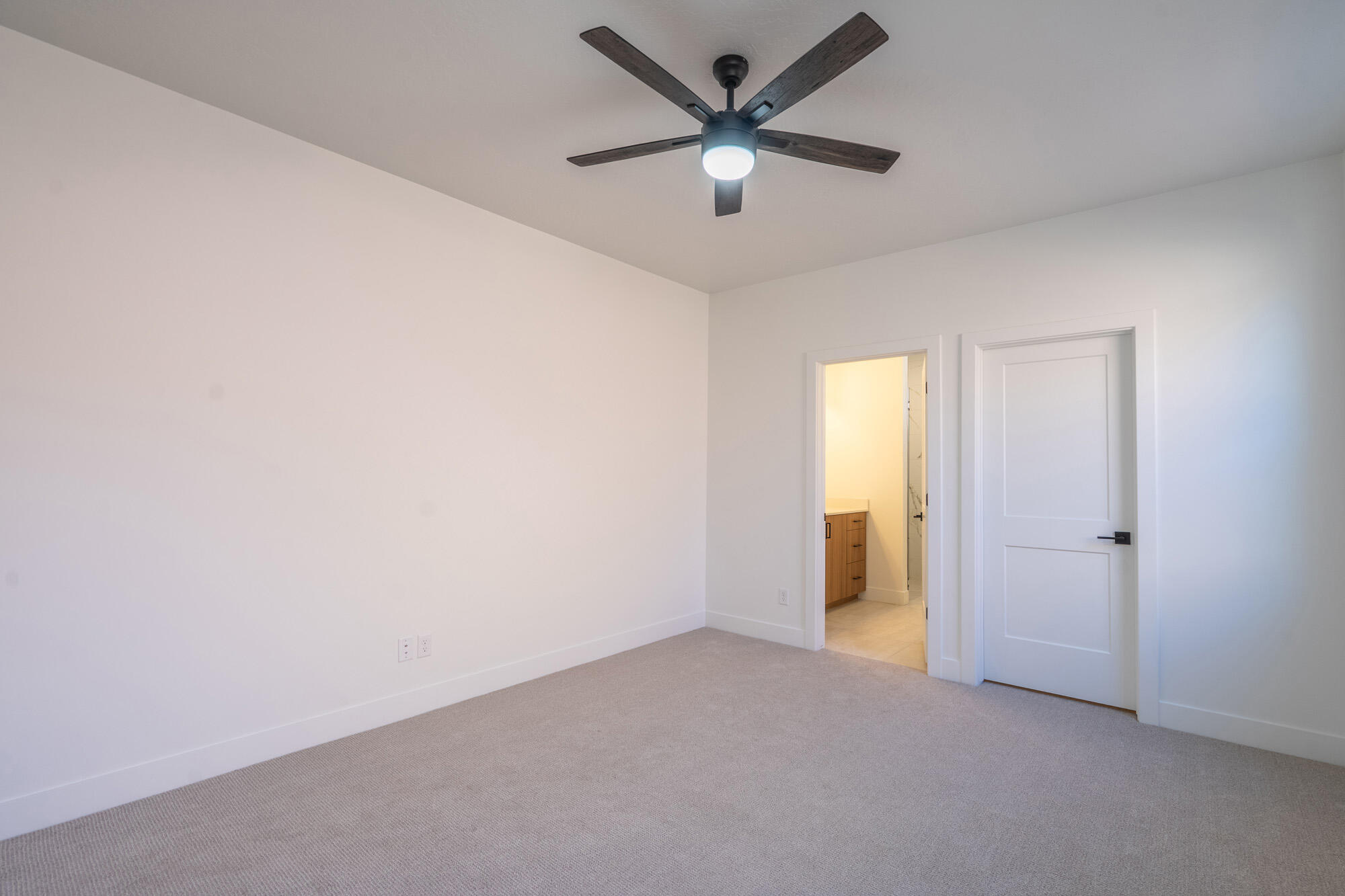 EVES GARDEN - Residential