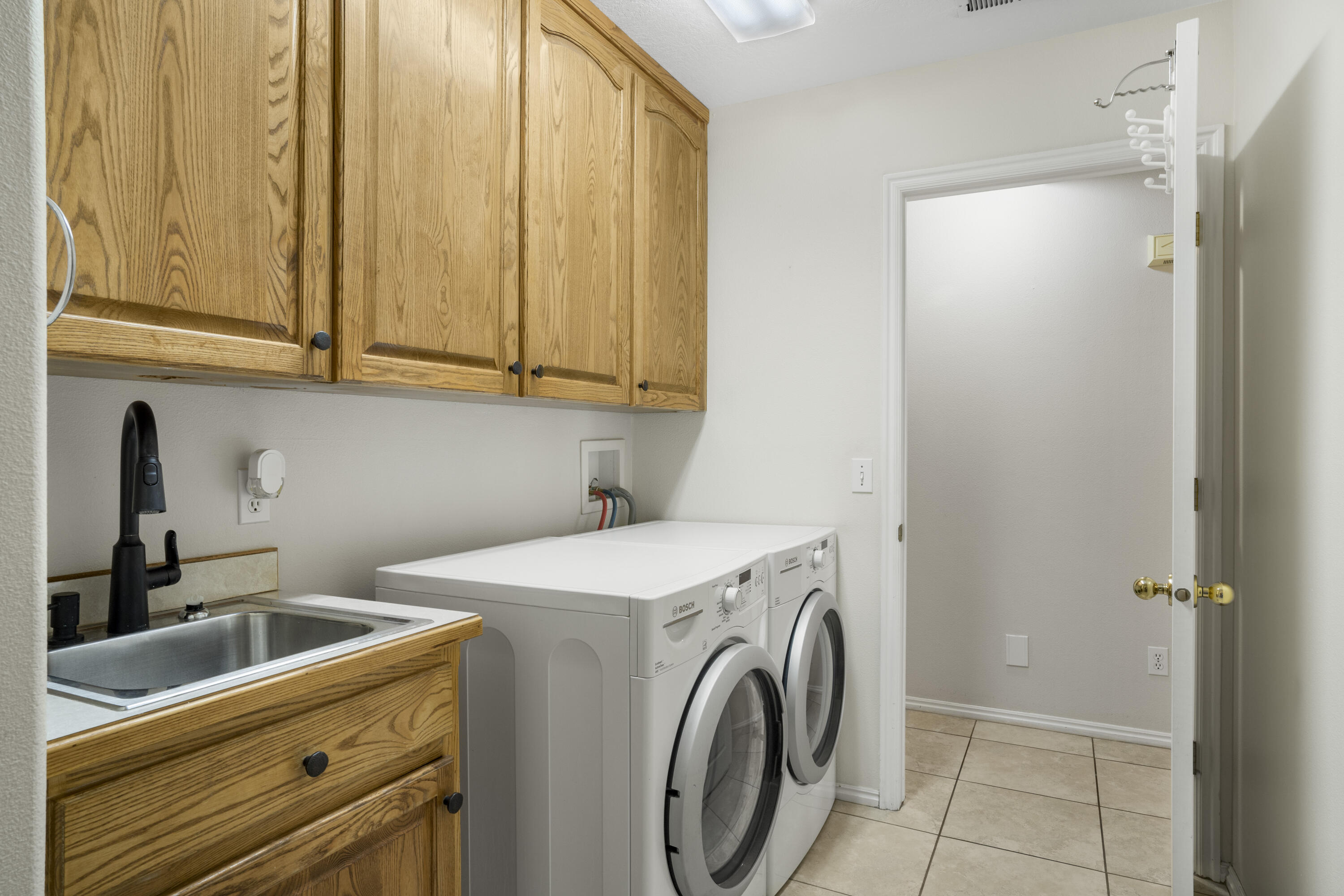 PAR 5 AT BLOOMINGTON HILLS TOWNHOMES - Residential