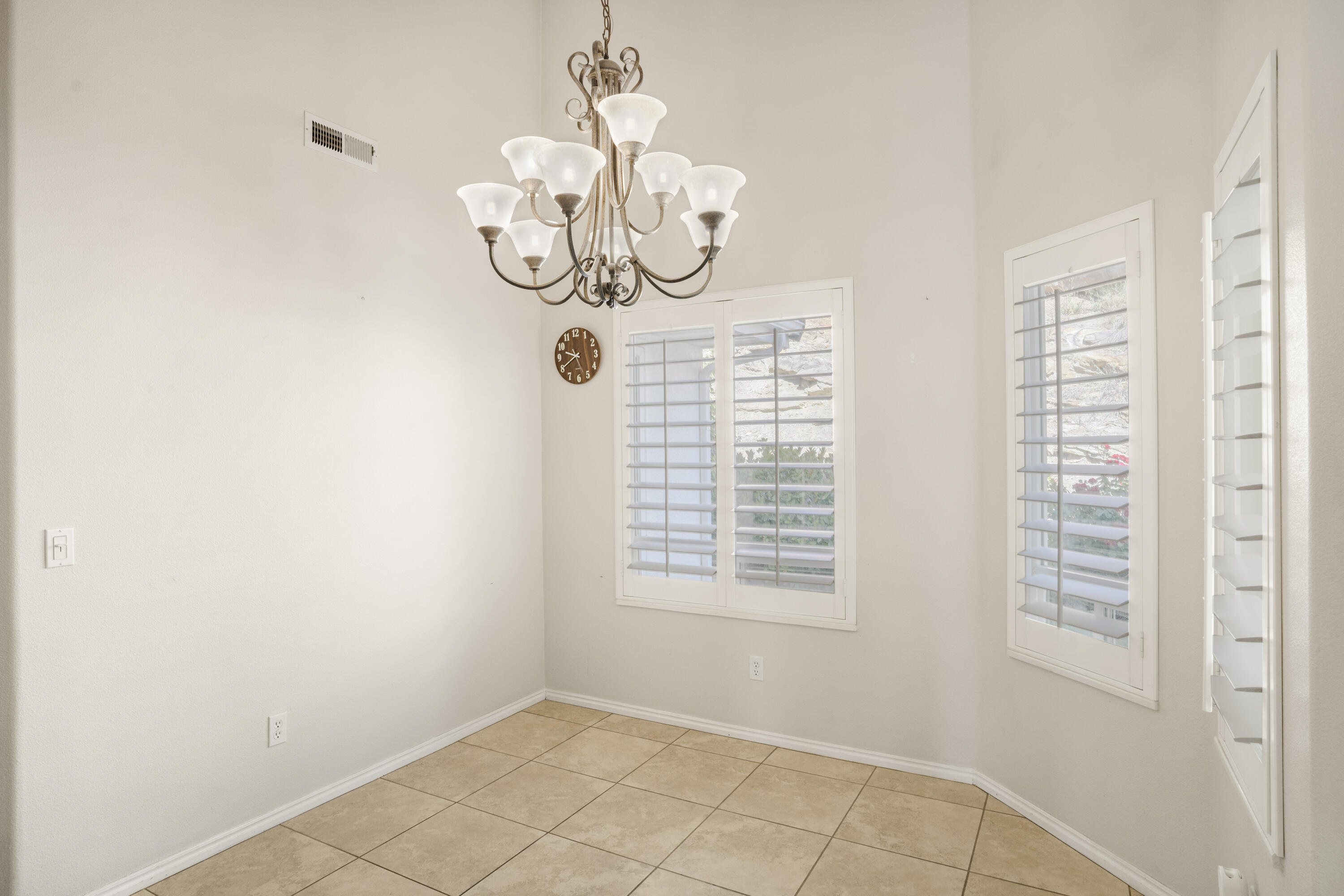 PAR 5 AT BLOOMINGTON HILLS TOWNHOMES - Residential