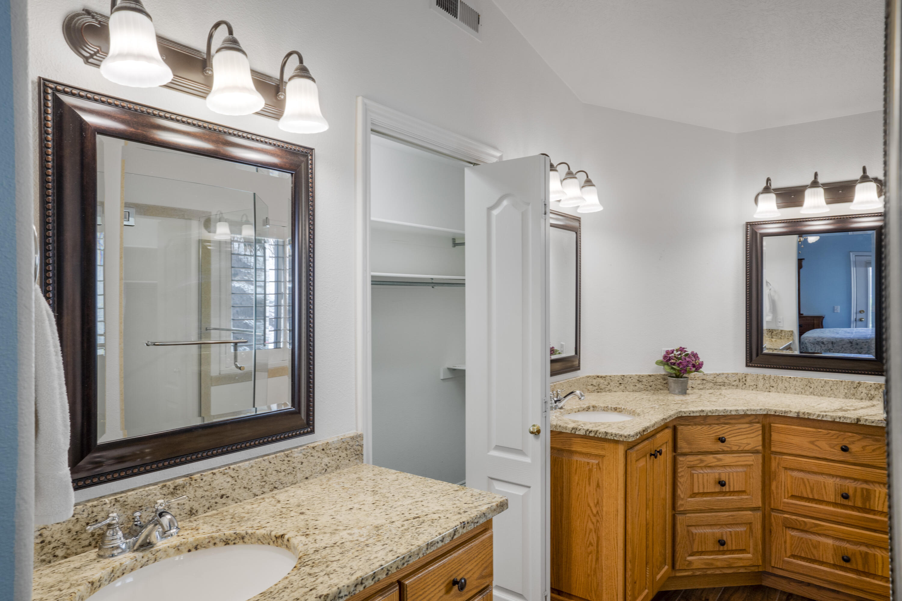 PAR 5 AT BLOOMINGTON HILLS TOWNHOMES - Residential