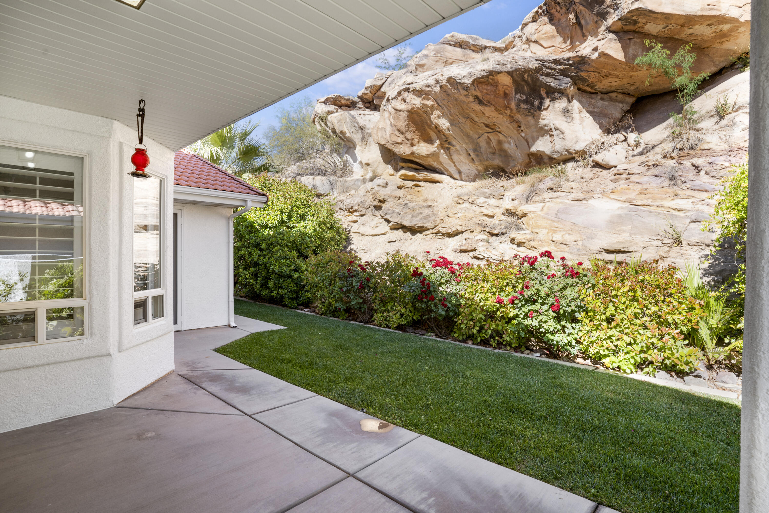 PAR 5 AT BLOOMINGTON HILLS TOWNHOMES - Residential