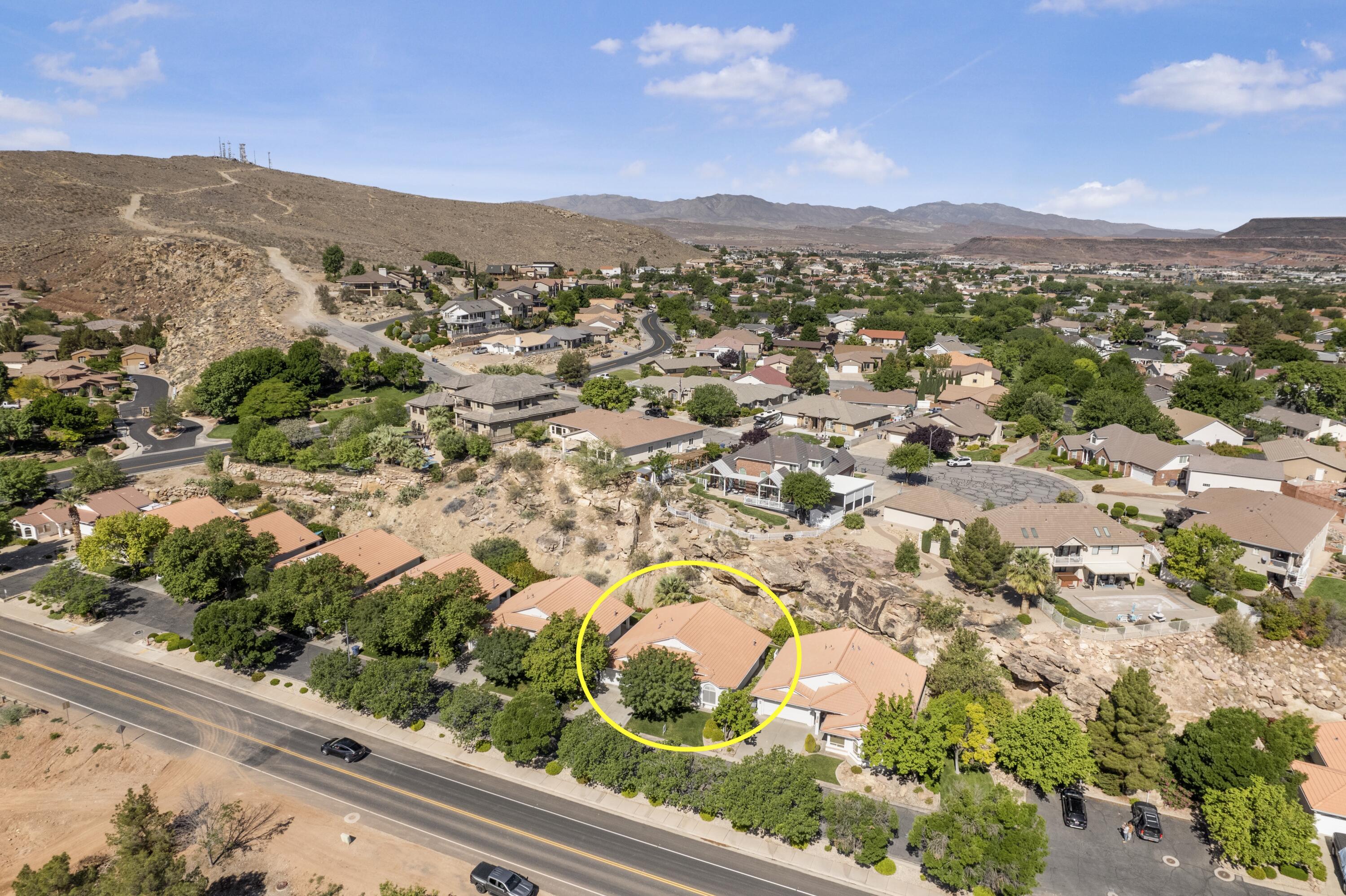 PAR 5 AT BLOOMINGTON HILLS TOWNHOMES - Residential