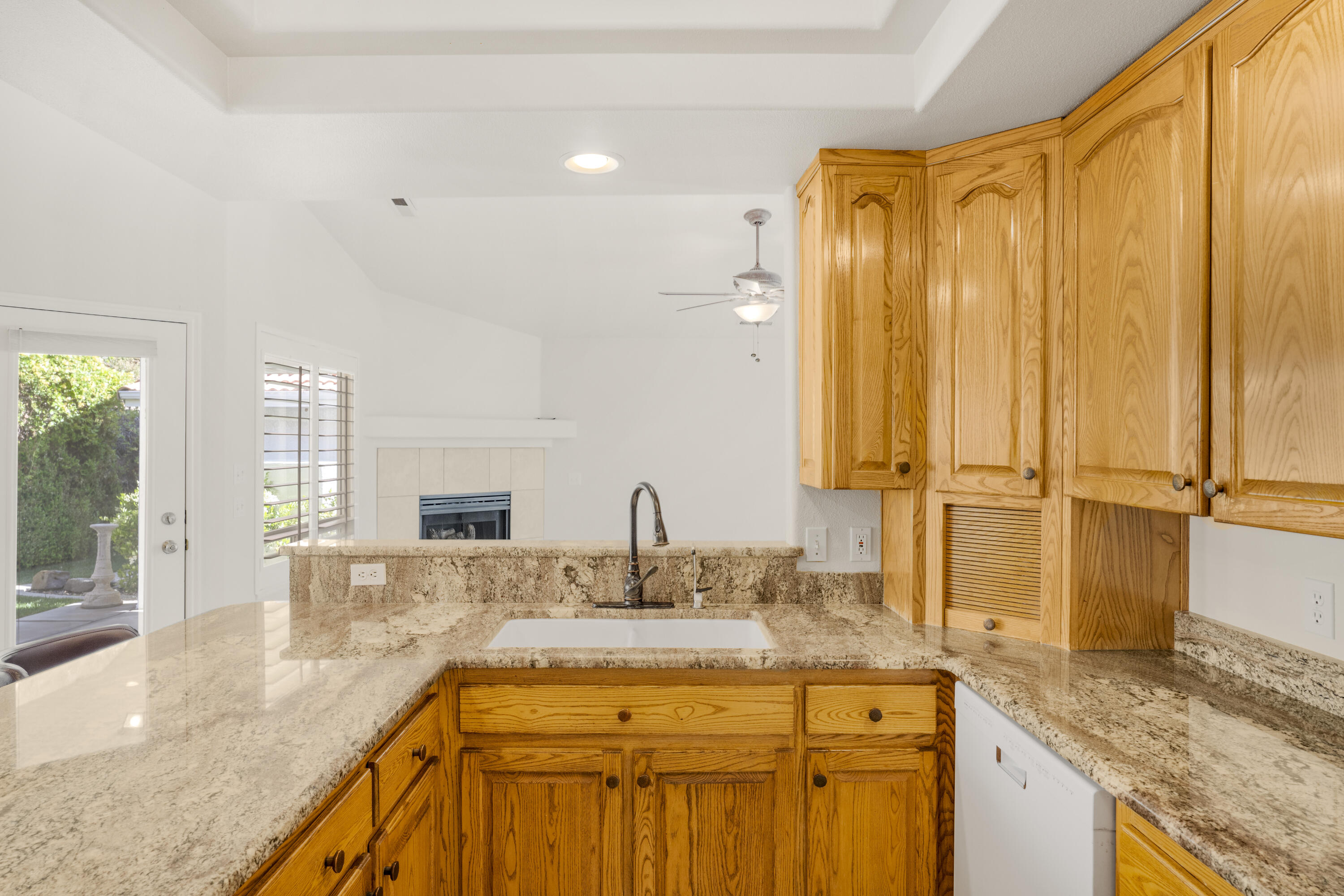 PAR 5 AT BLOOMINGTON HILLS TOWNHOMES - Residential