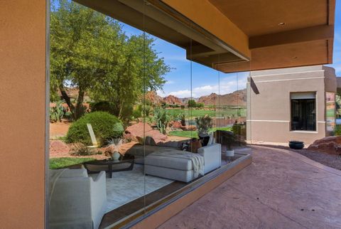 Tiny photo for 2410 W Entrada Trail Unit #4, Saint George, UT 84770 (MLS # 26-271554)
