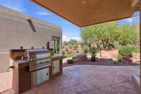 Tiny photo for 2410 W Entrada Trail Unit #4, Saint George, UT 84770 (MLS # 26-271554)