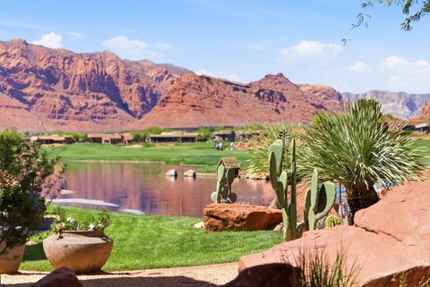 Tiny photo for 2410 W Entrada Trail Unit #4, Saint George, UT 84770 (MLS # 26-271554)