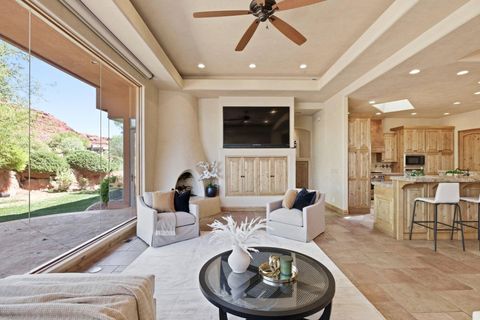 Tiny photo for 2410 W Entrada Trail Unit #4, Saint George, UT 84770 (MLS # 26-271554)