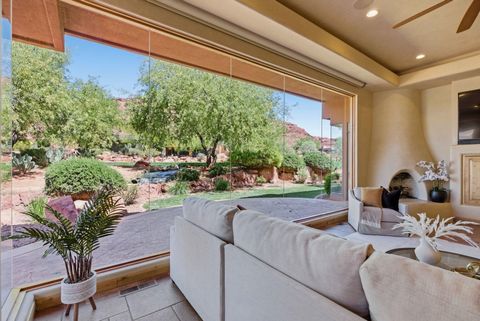 Tiny photo for 2410 W Entrada Trail Unit #4, Saint George, UT 84770 (MLS # 26-271554)