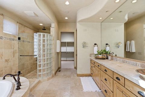 Tiny photo for 2410 W Entrada Trail Unit #4, Saint George, UT 84770 (MLS # 26-271554)