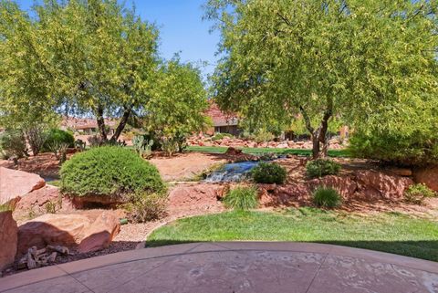 Tiny photo for 2410 W Entrada Trail Unit #4, Saint George, UT 84770 (MLS # 26-271554)