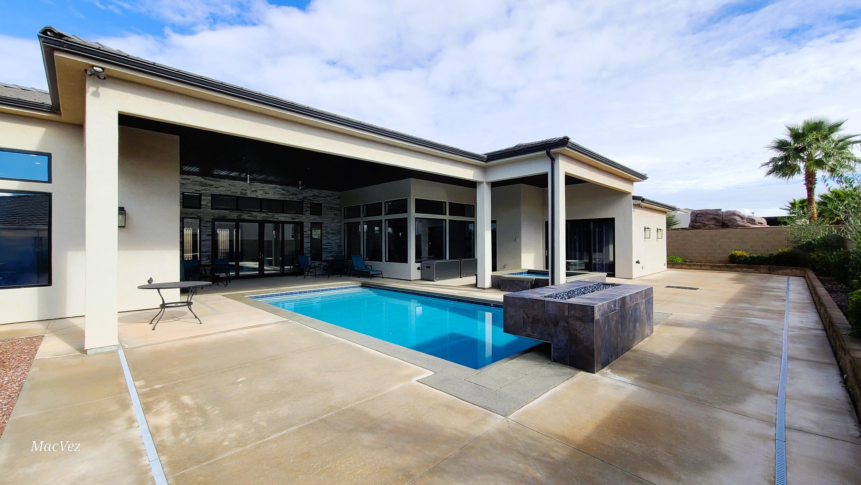 PECAN VALLEY - Residential