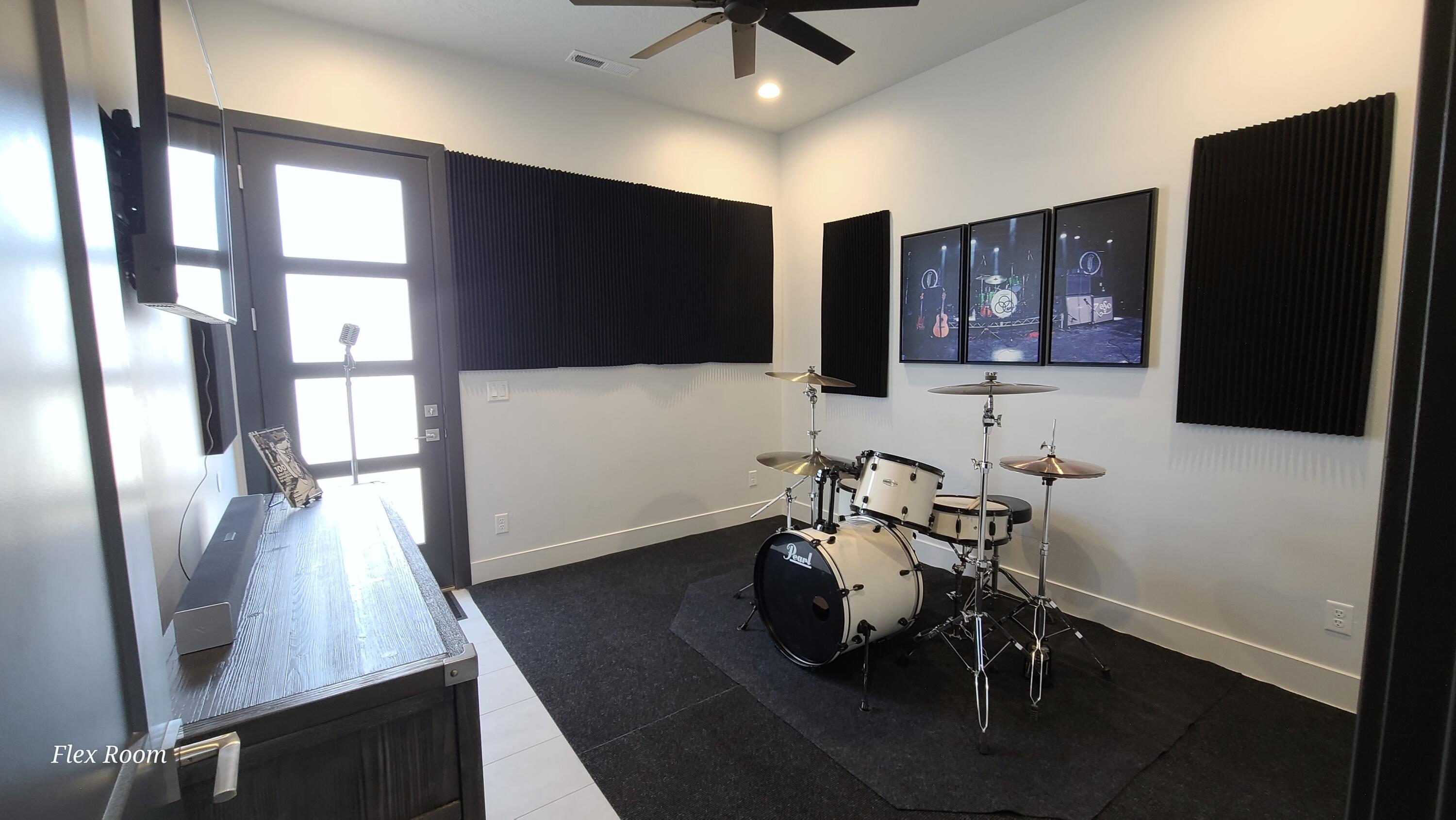 PECAN VALLEY - Residential