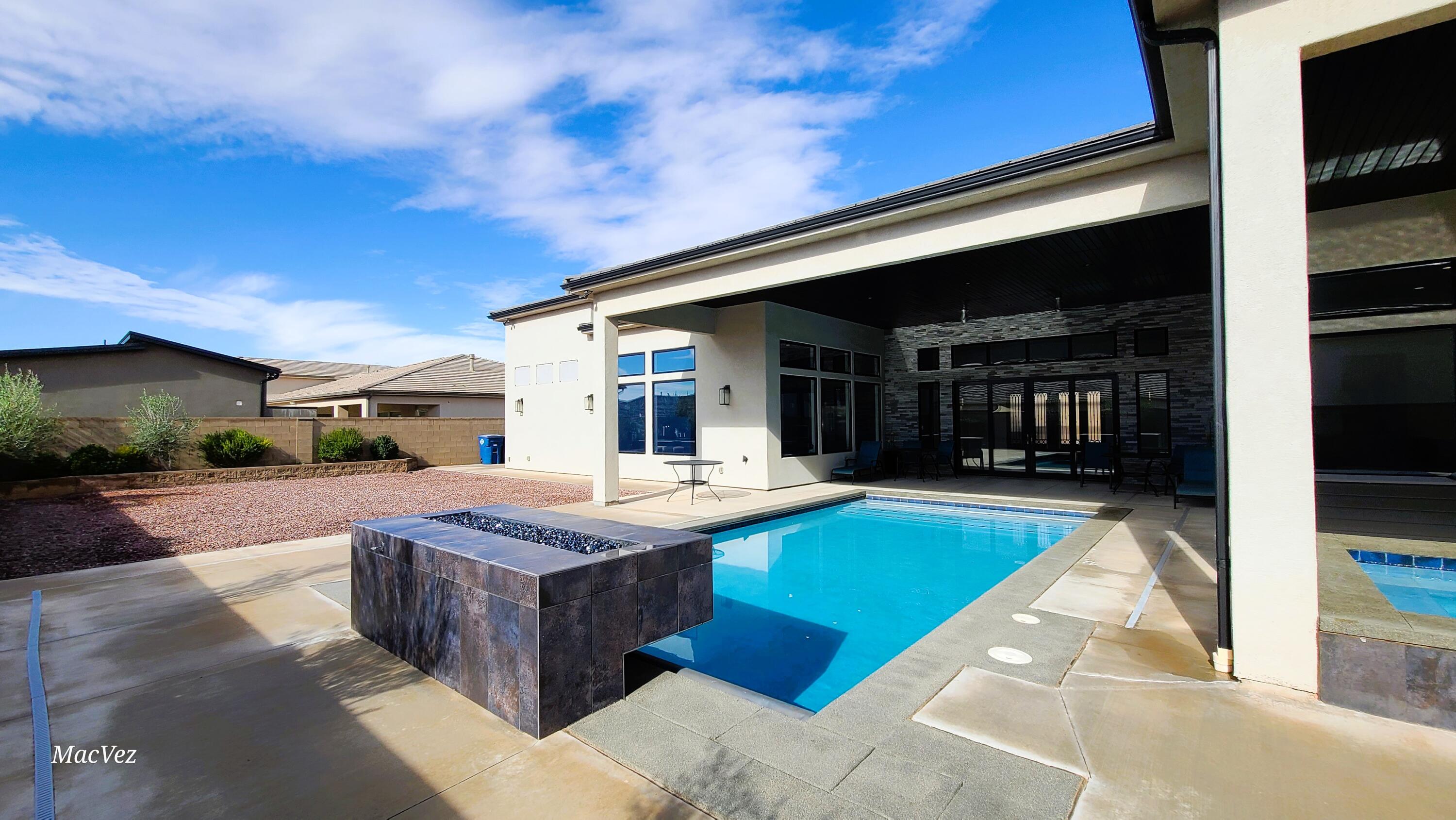 PECAN VALLEY - Residential