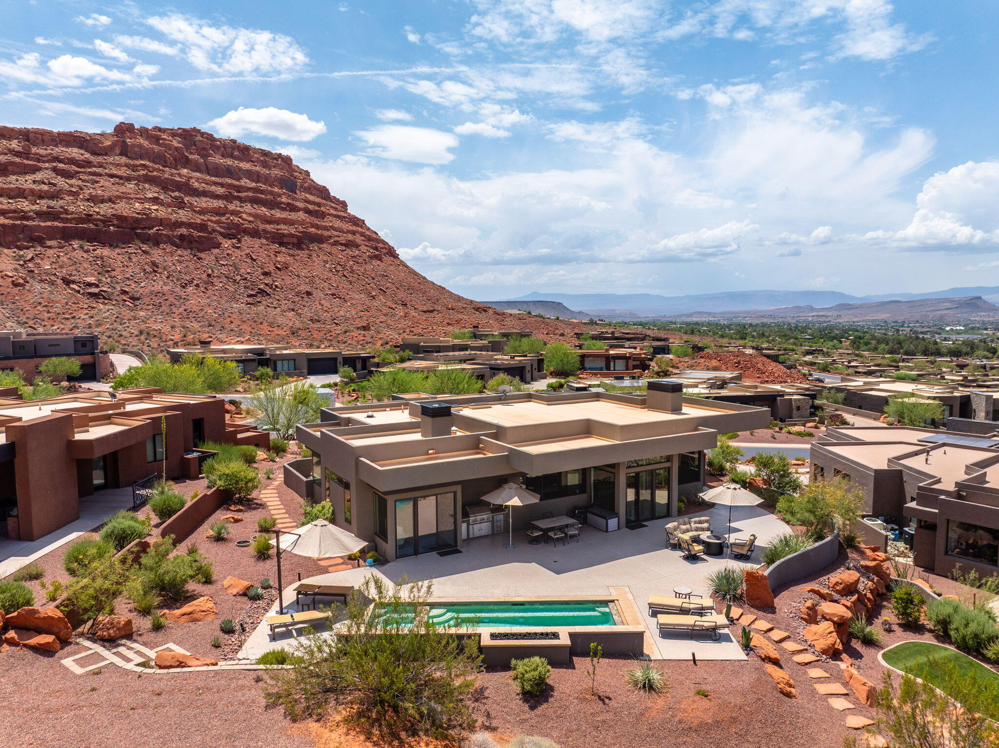 VISTAS AT ENTRADA - Residential