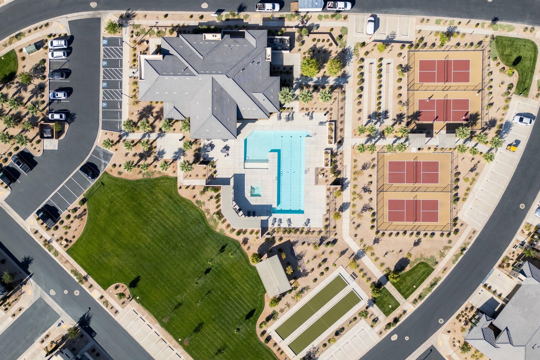 VILLAS AT SUN RIVER - Residential