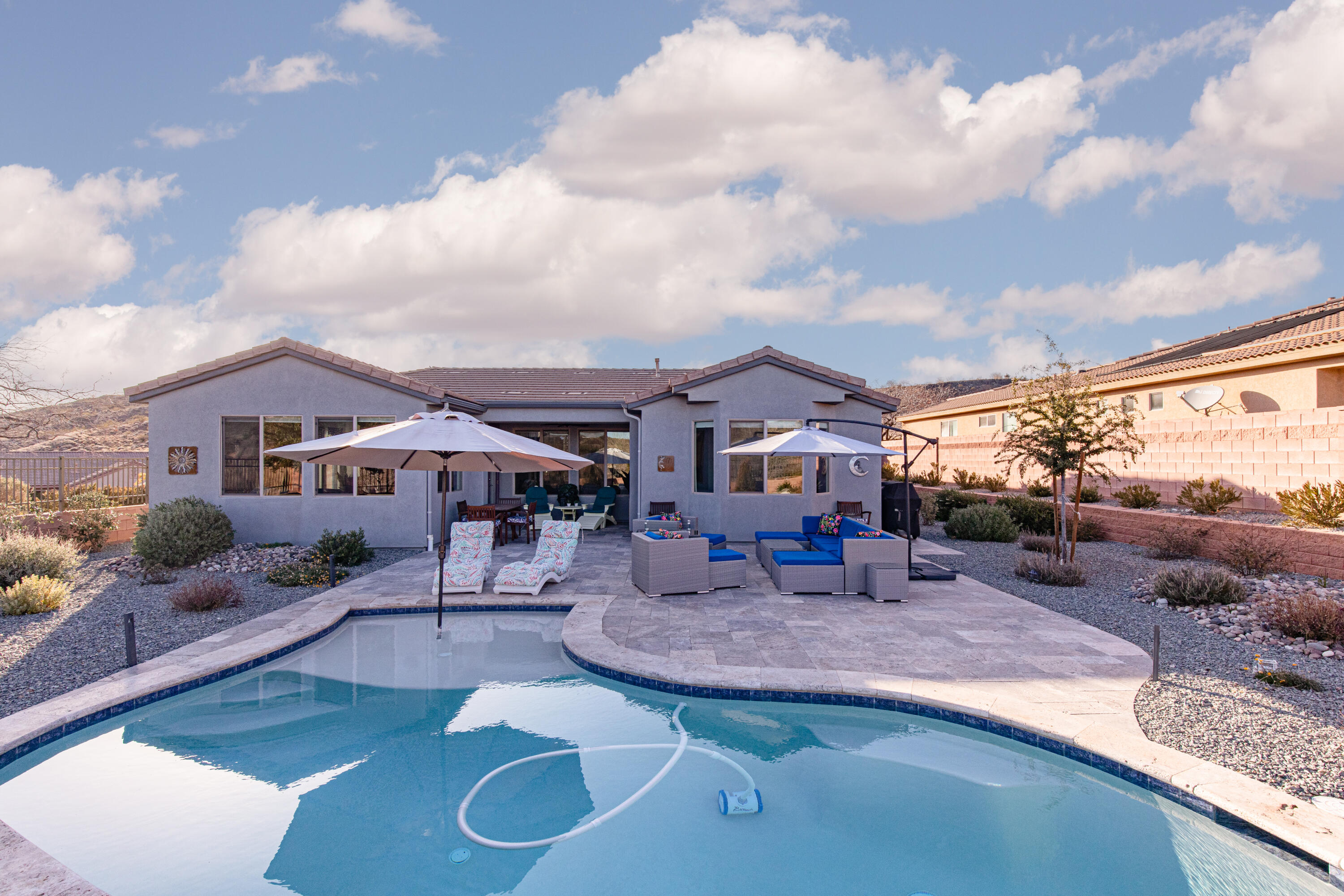 CORAL CANYON - Residential