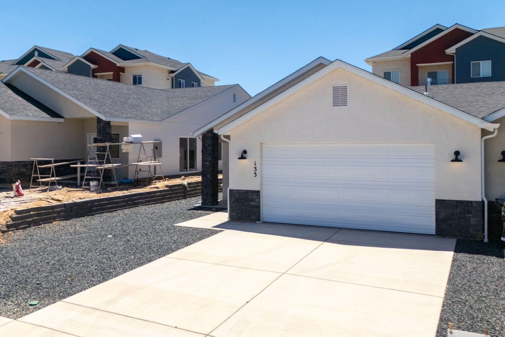 Photo of 127 W 2725 ST N, Cedar City, UT 84721 (MLS # 26-273129)