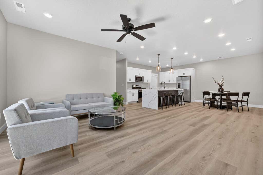 Photo of 127 W 2725 ST N, Cedar City, UT 84721 (MLS # 26-273129)