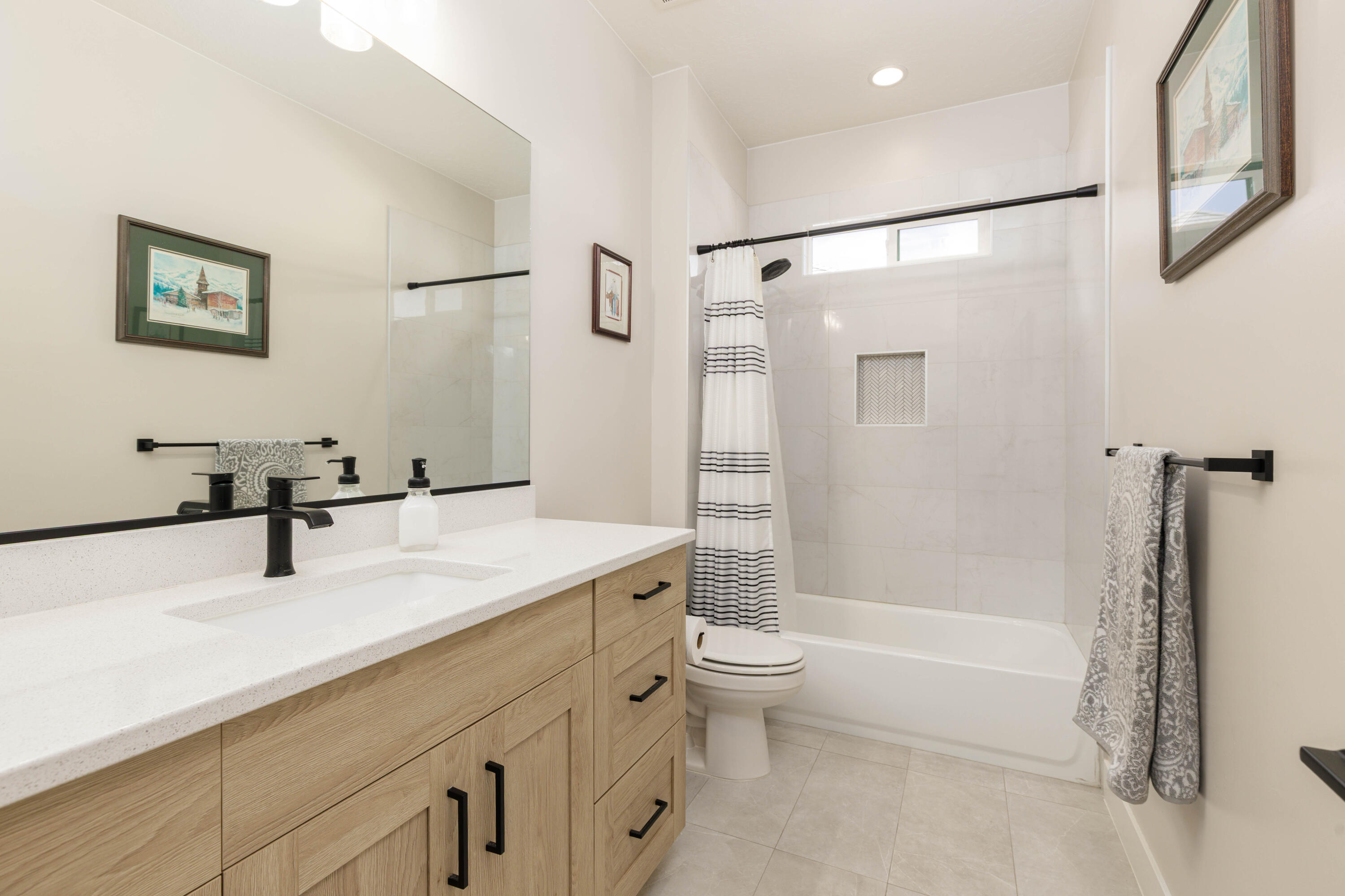 TEAKWOOD - Residential