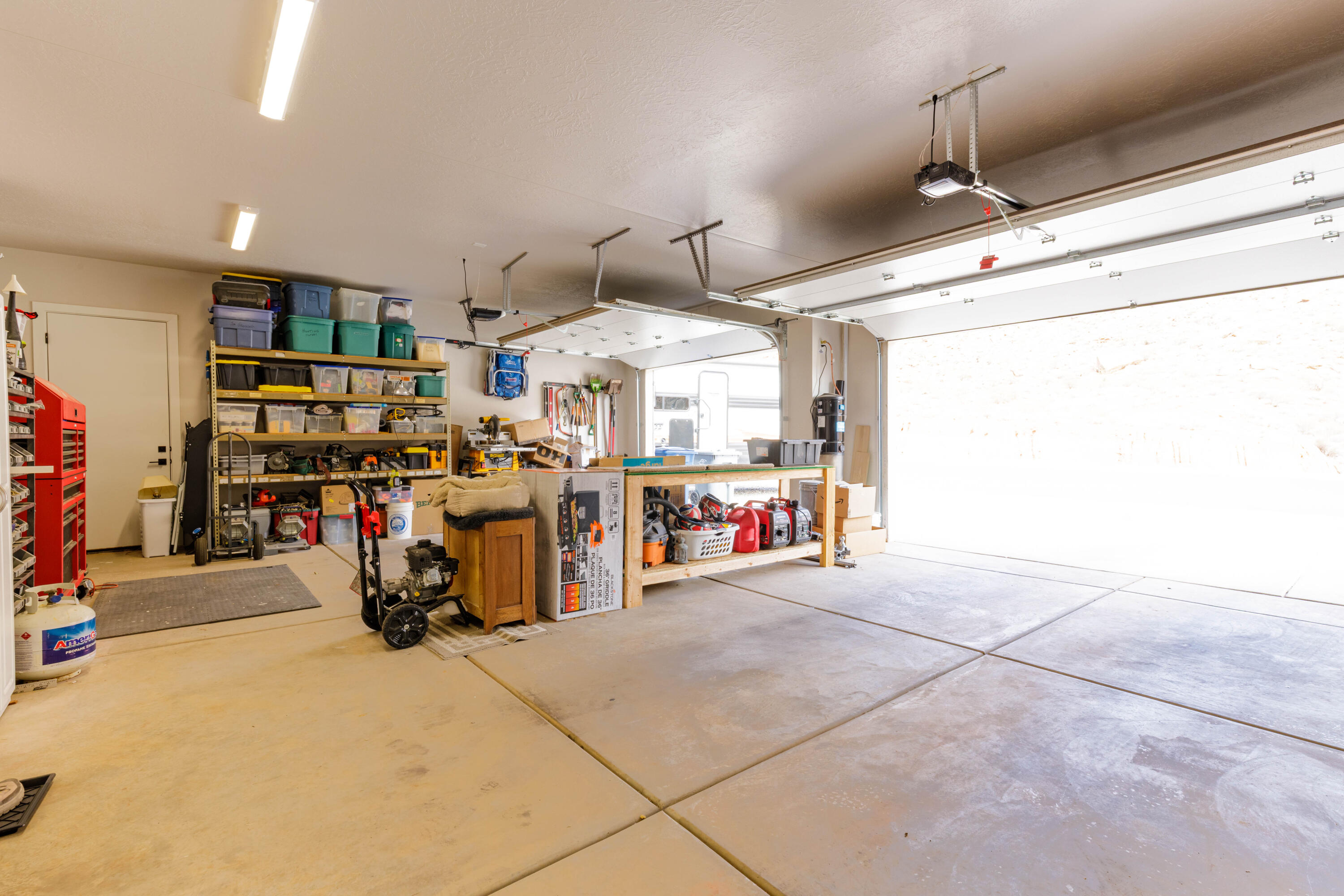 TEAKWOOD - Residential