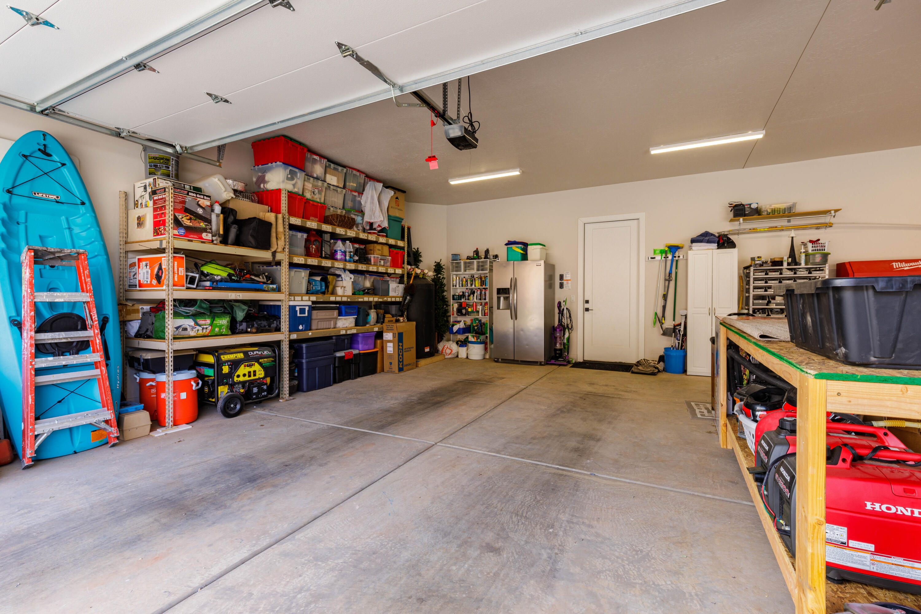 TEAKWOOD - Residential