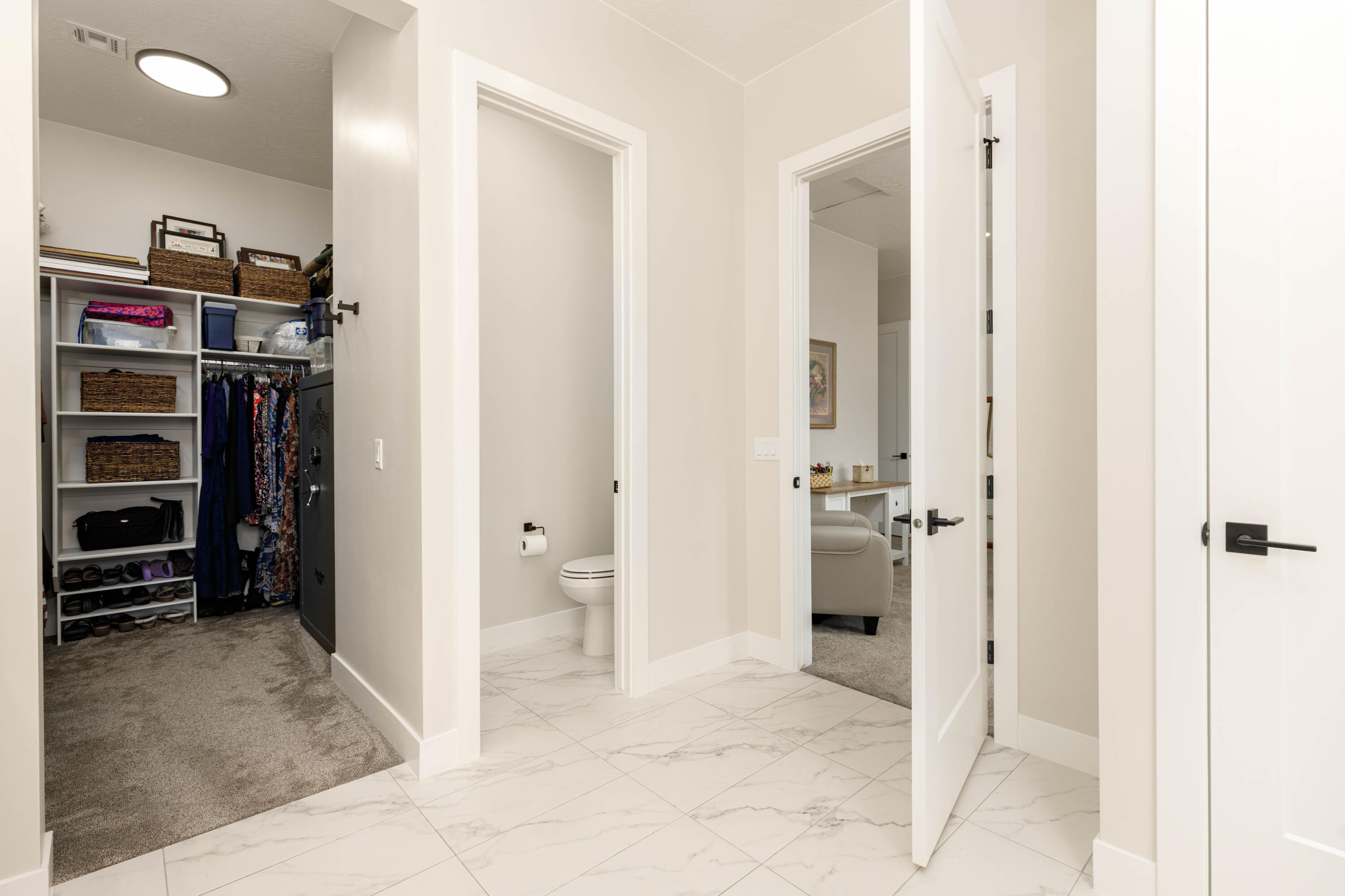 TEAKWOOD - Residential