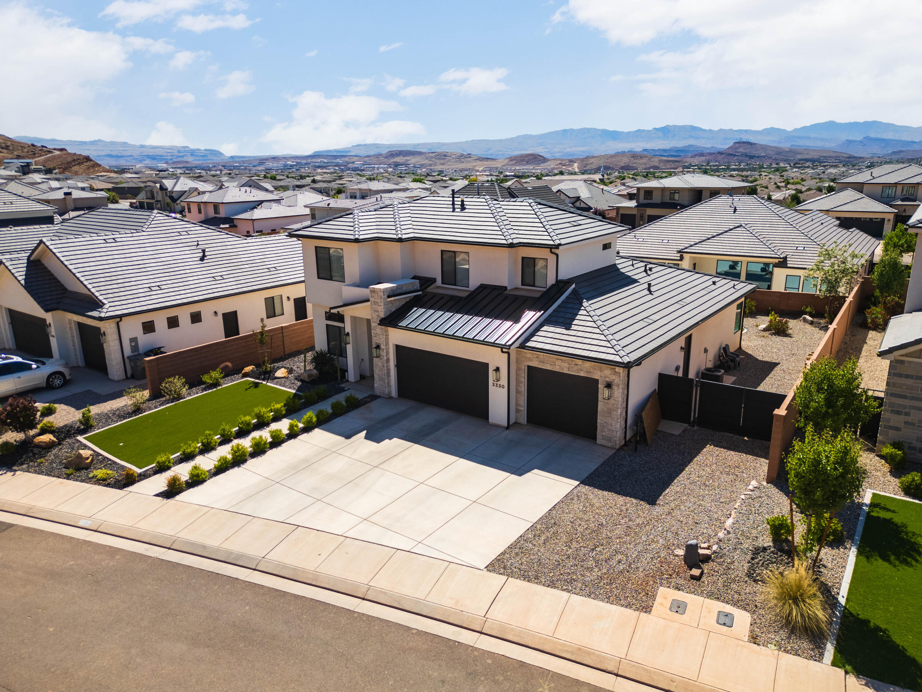 TEAKWOOD - Residential