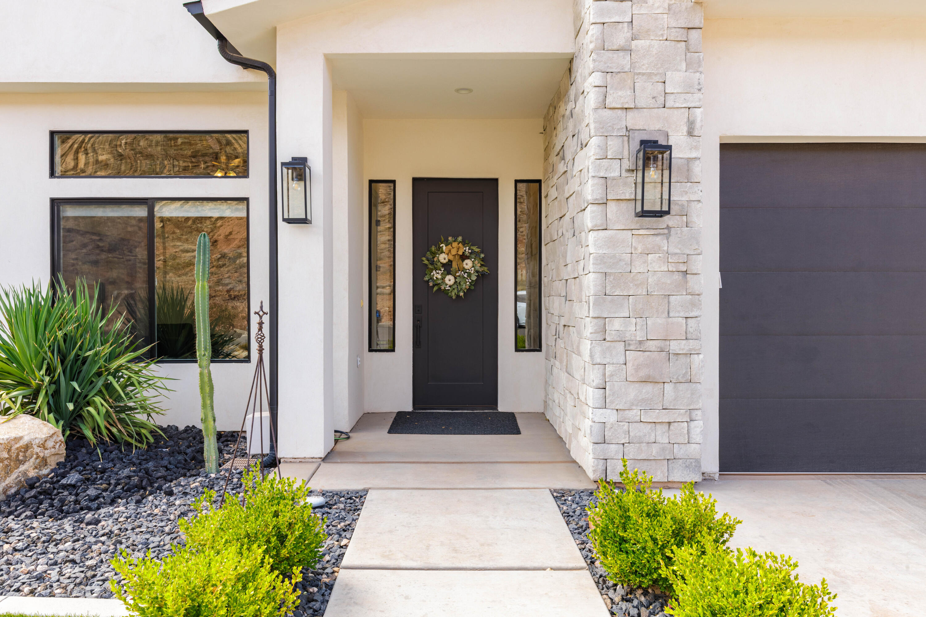 TEAKWOOD - Residential