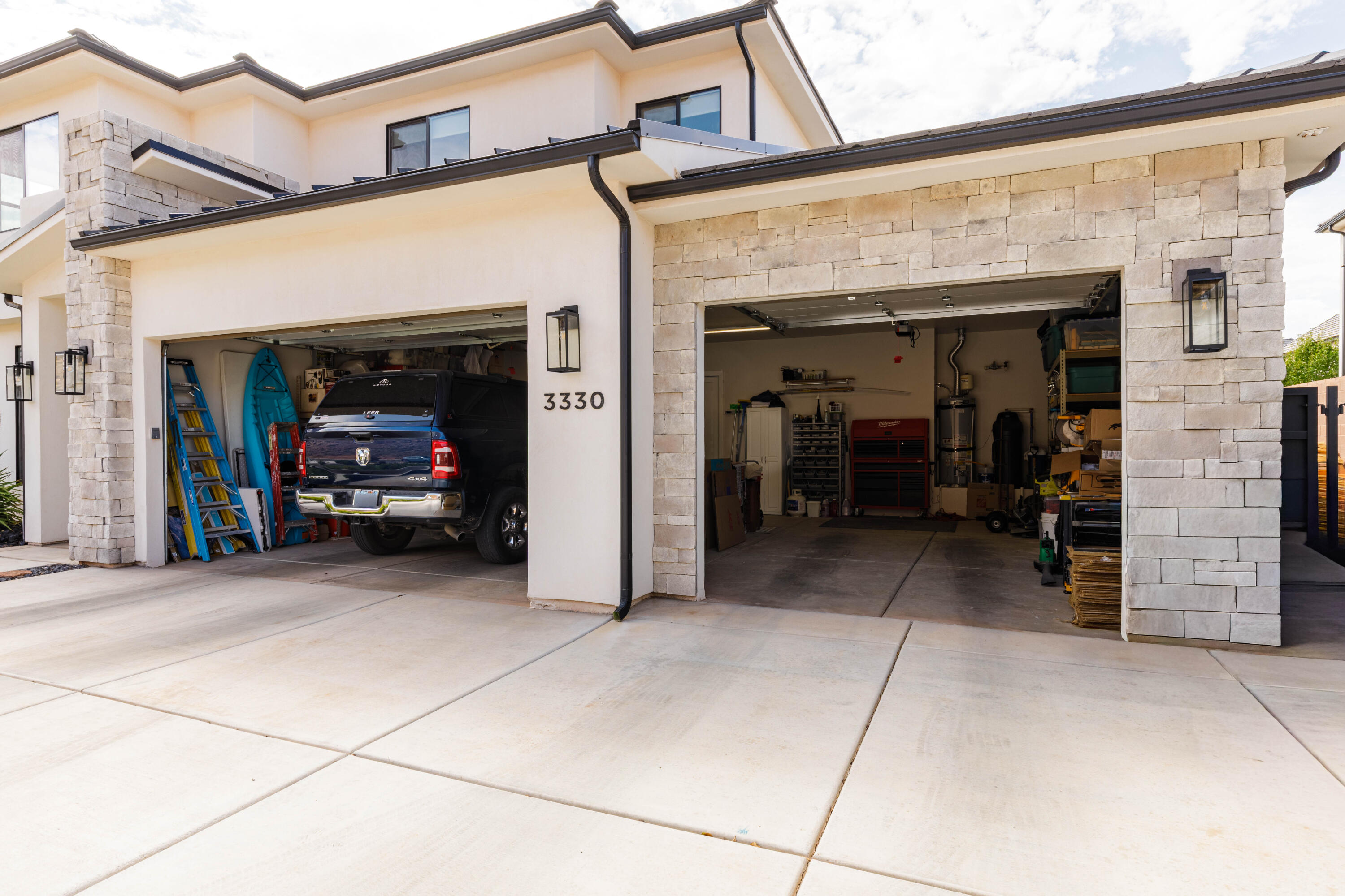 TEAKWOOD - Residential