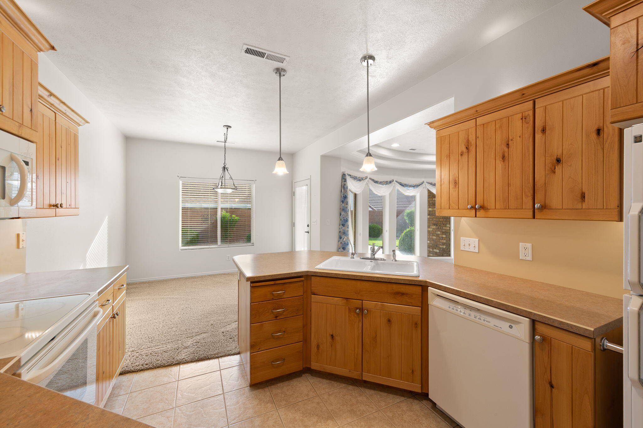 FOX BOROUGH - Residential