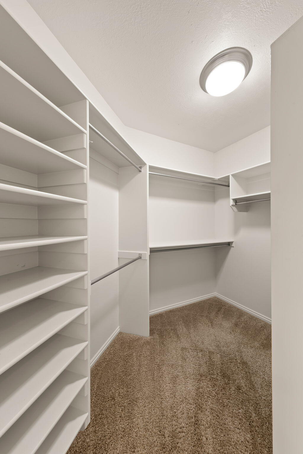 FOX BOROUGH - Residential