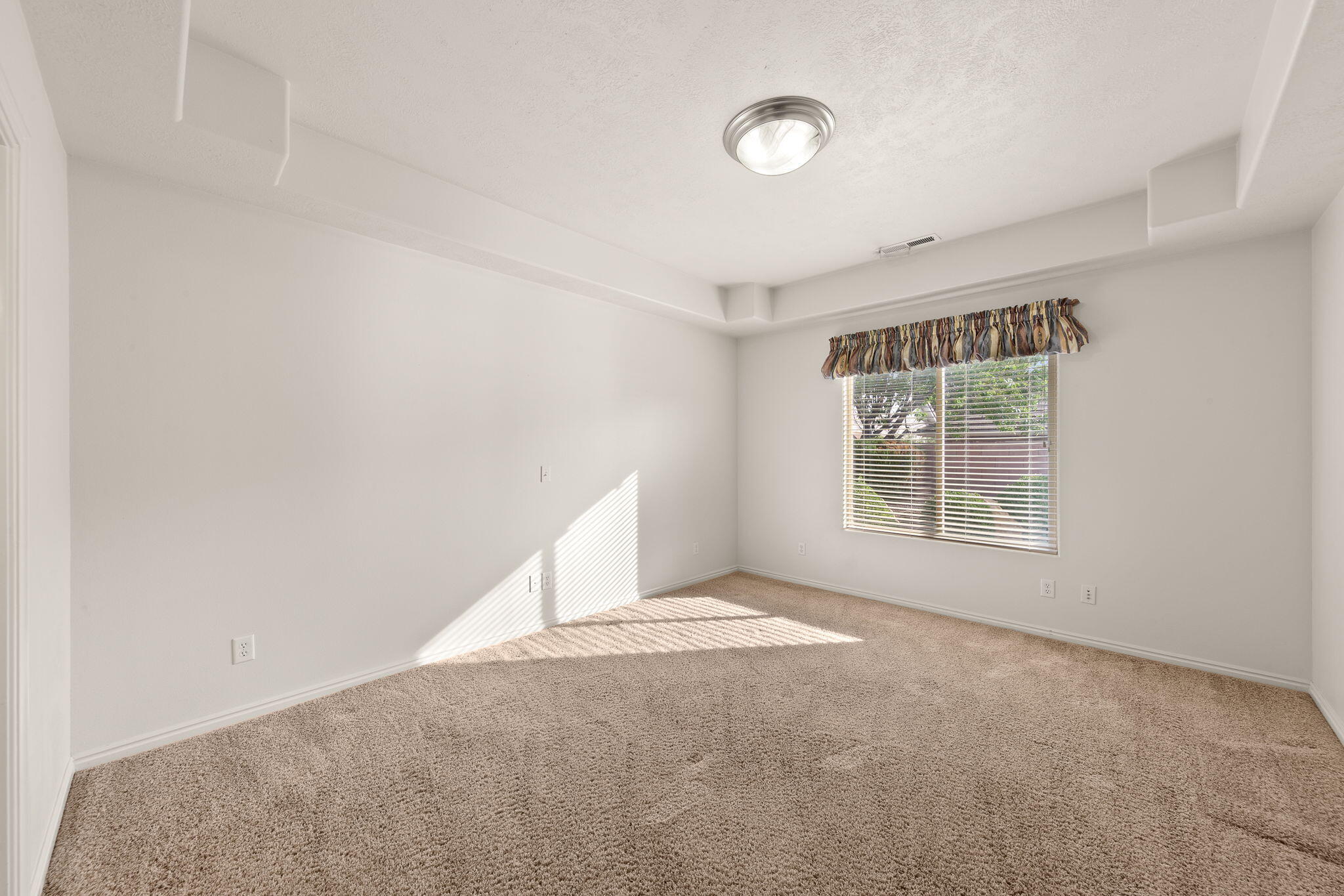 FOX BOROUGH - Residential