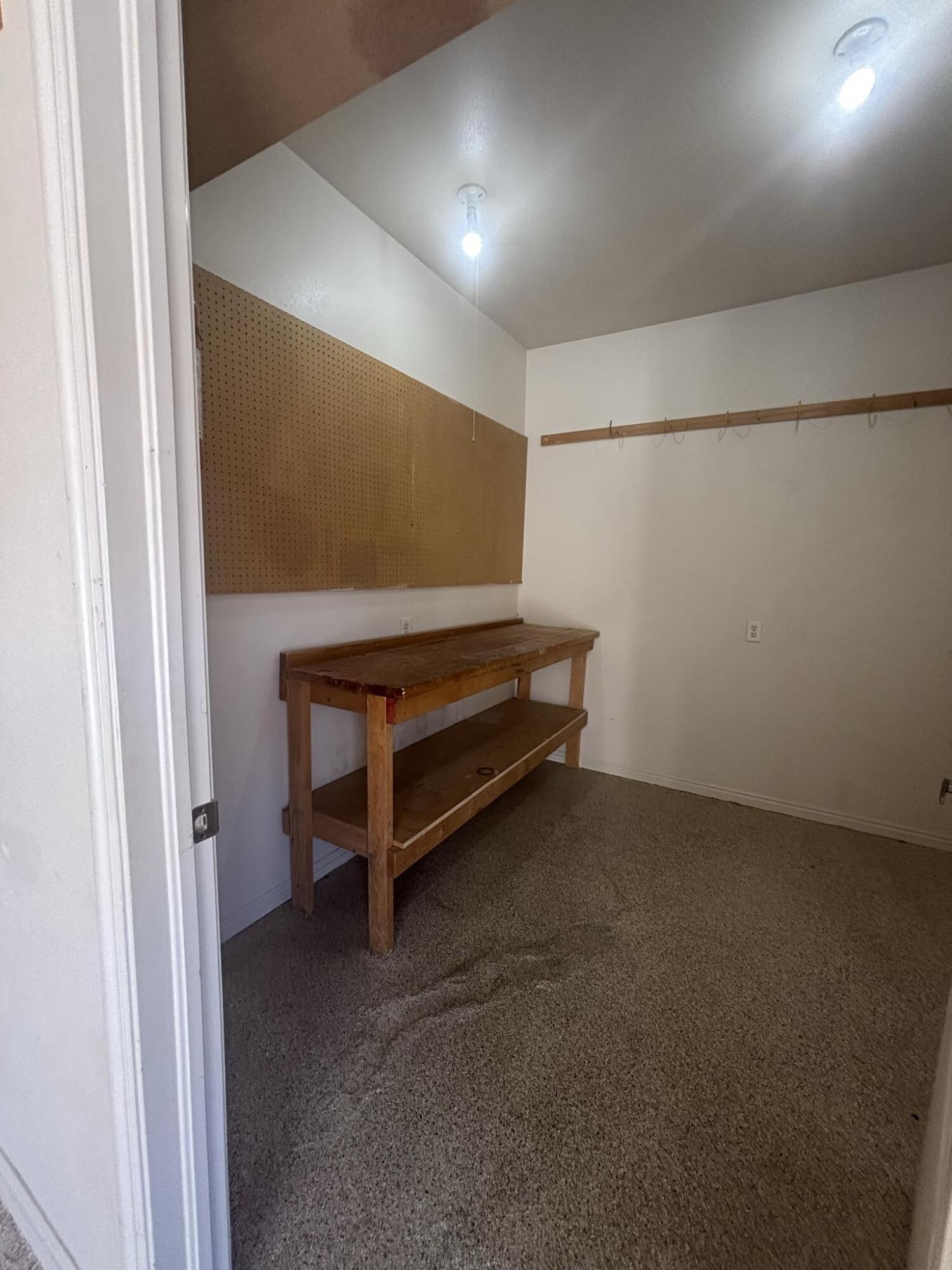 FOX BOROUGH - Residential