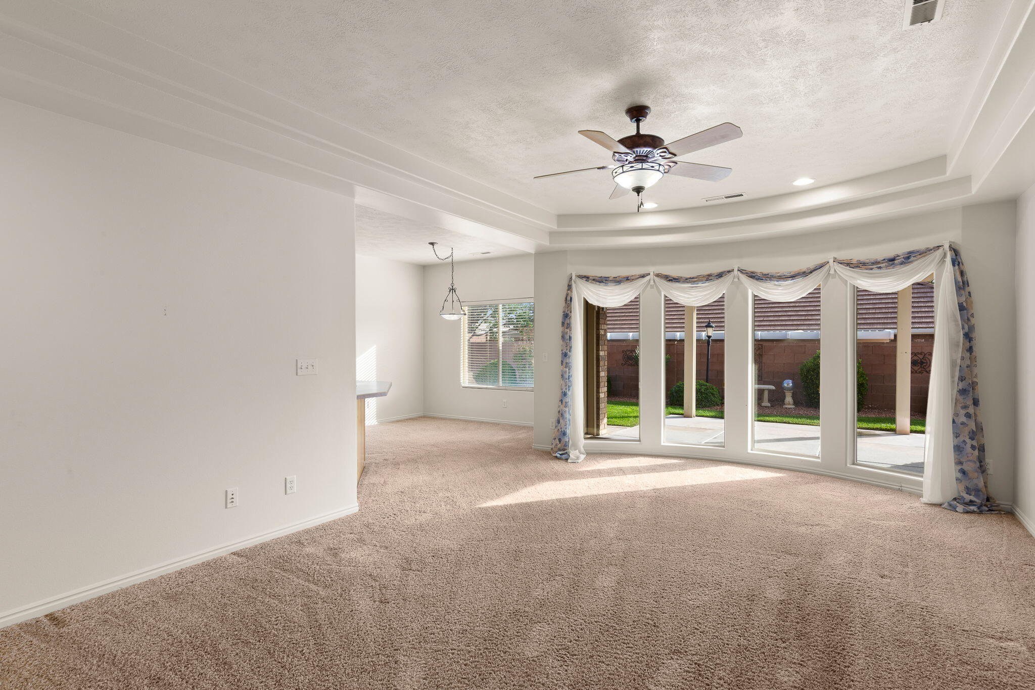 FOX BOROUGH - Residential