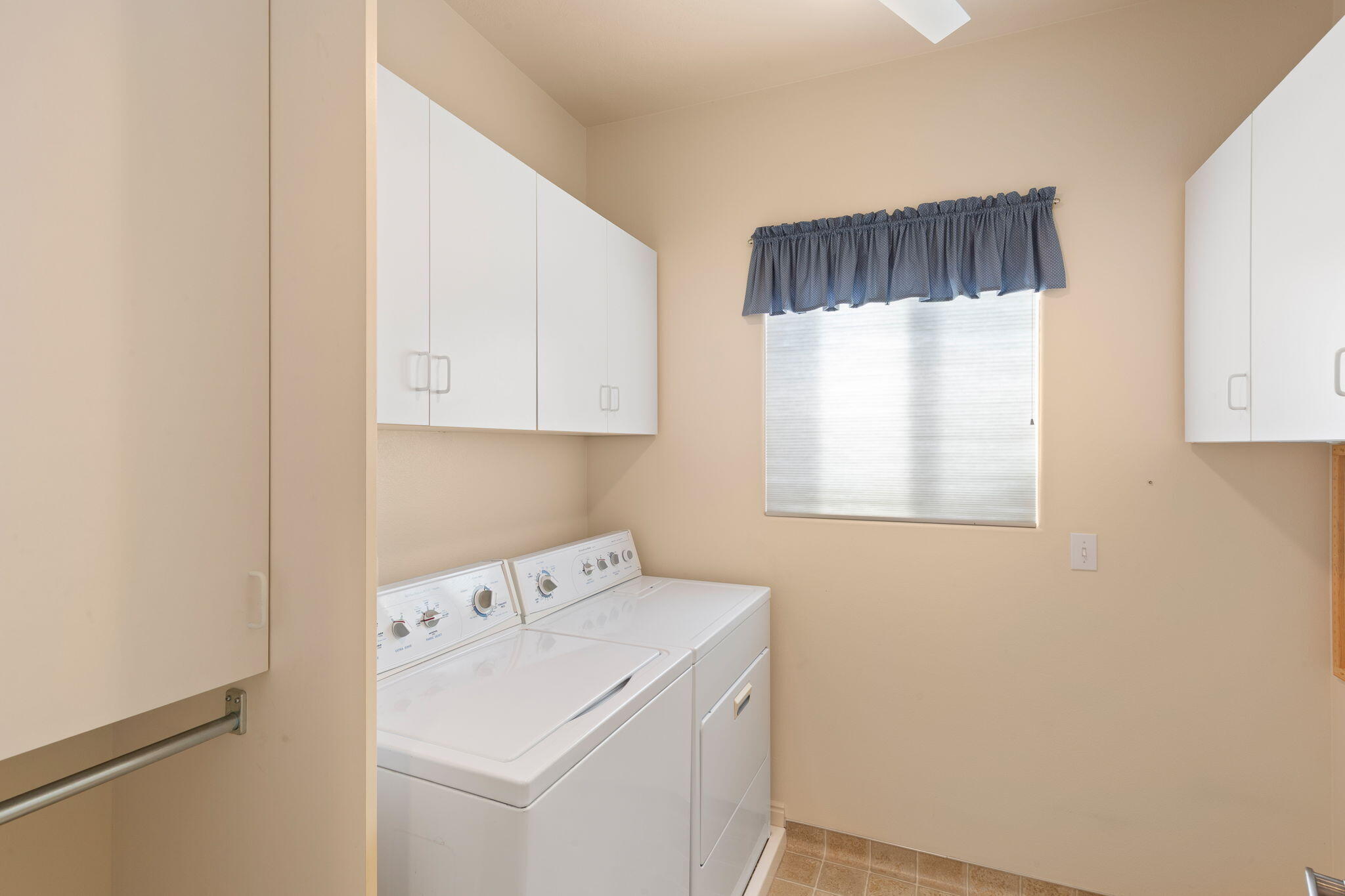 FOX BOROUGH - Residential