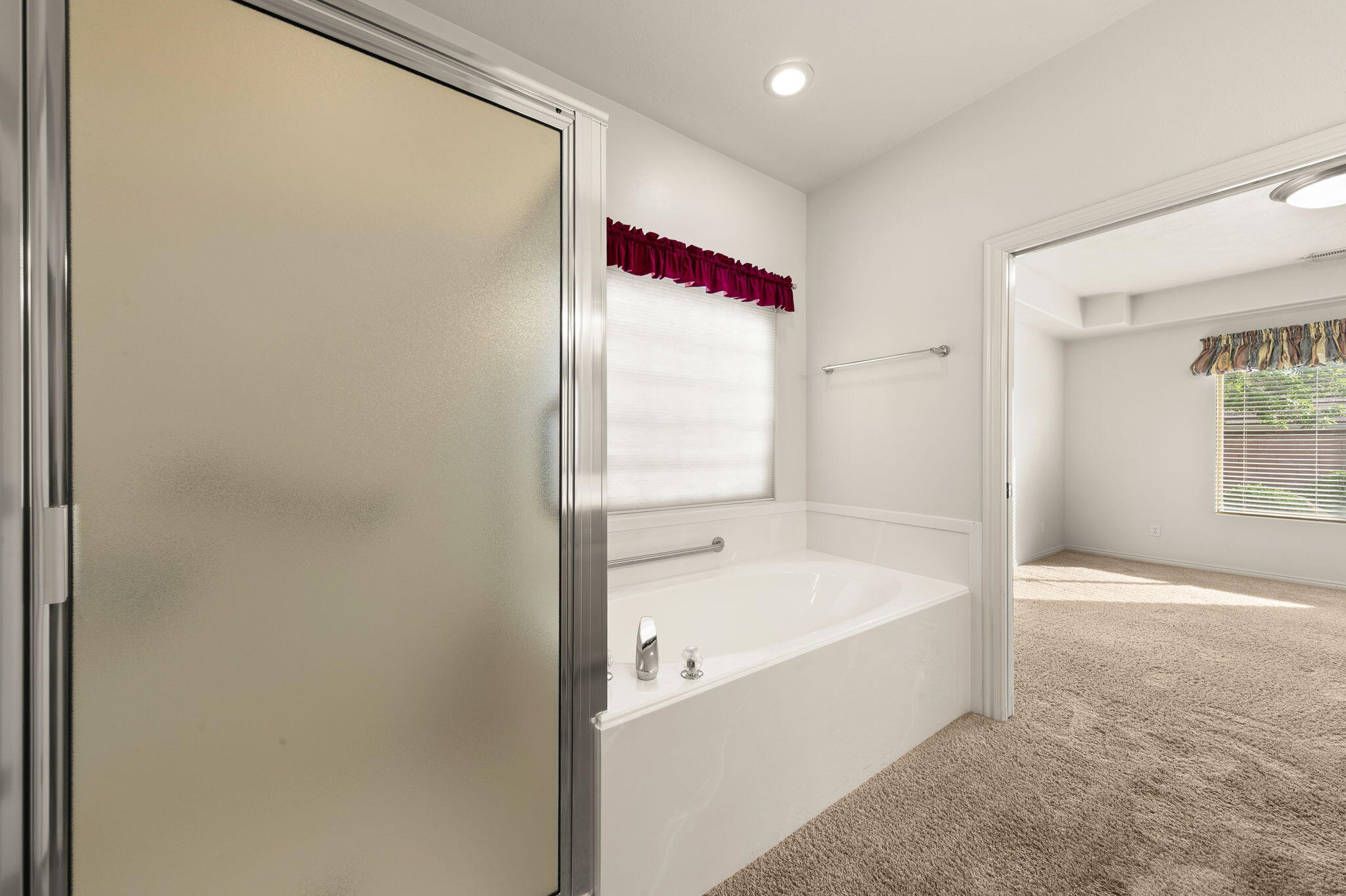 FOX BOROUGH - Residential